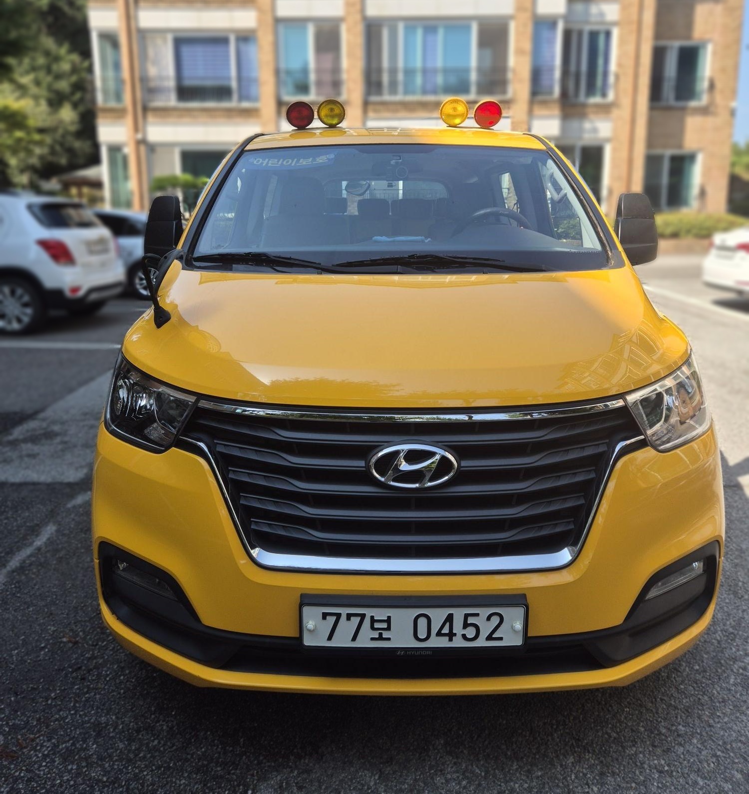 Hyundai The New Grand Starex