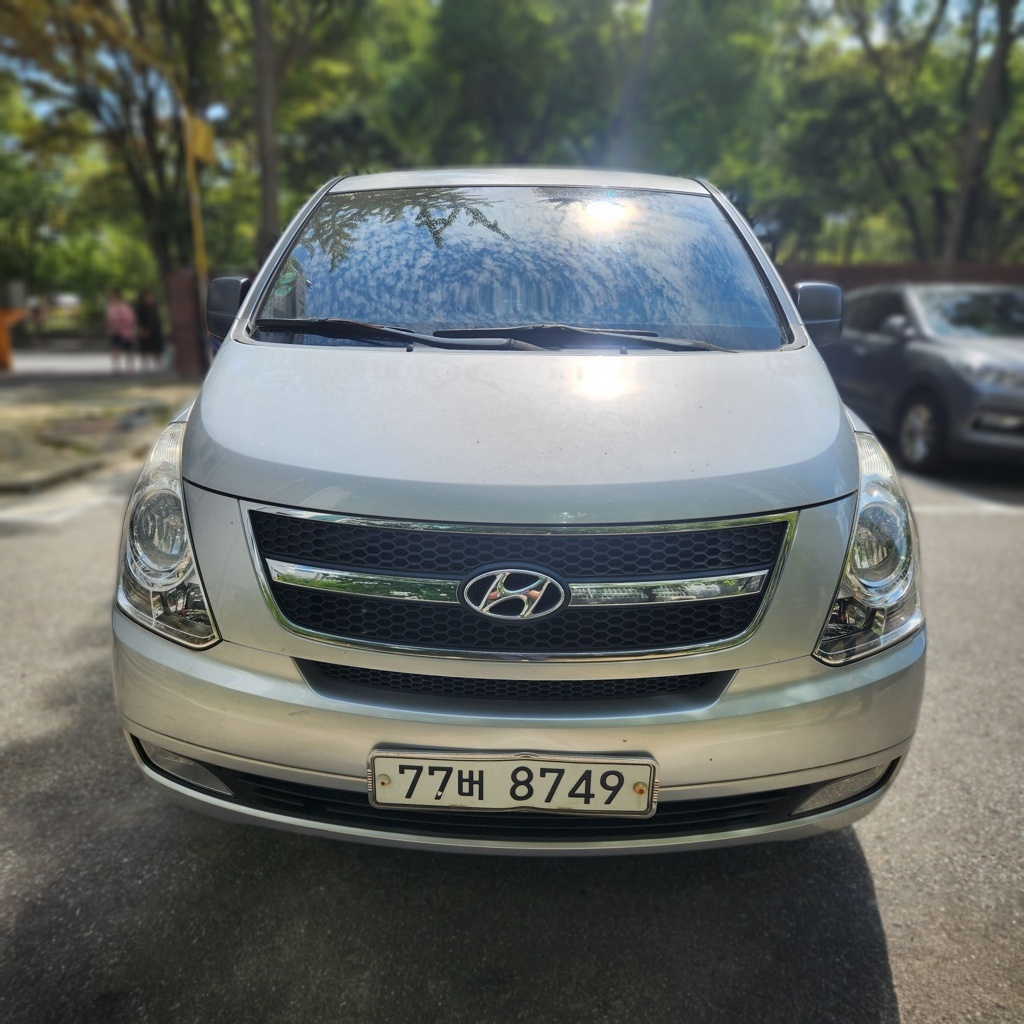Hyundai Grand Starex