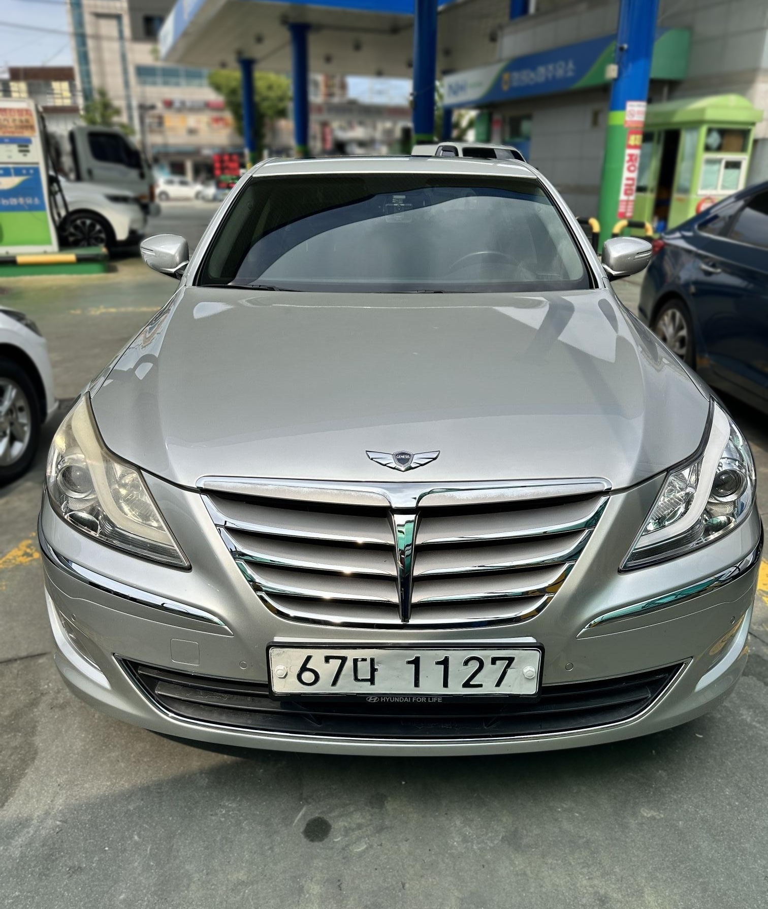 Hyundai Genesis