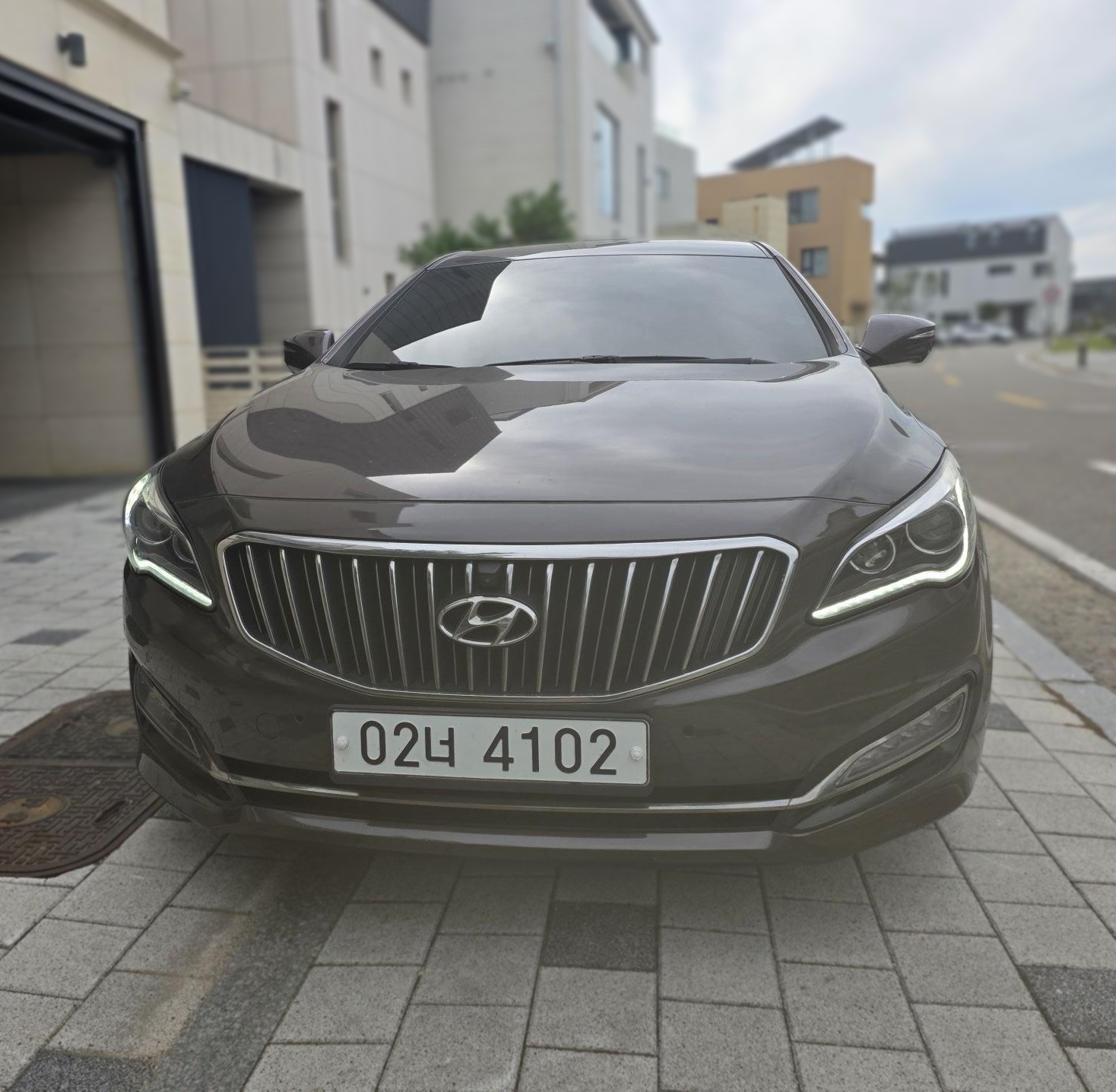 Hyundai Aslan