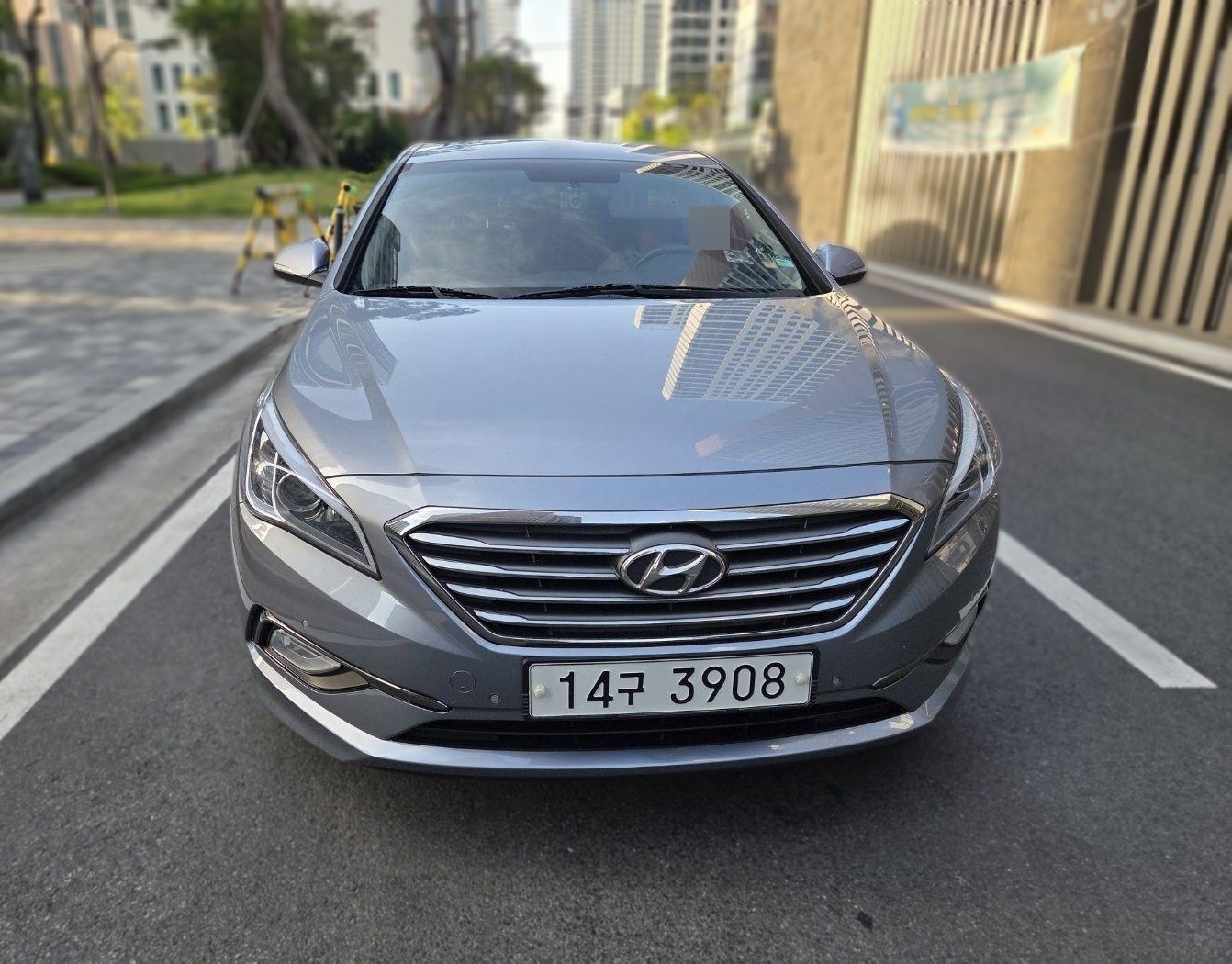 Hyundai LF Sonata