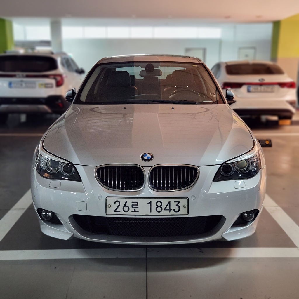 BMW 5 Series (E60)