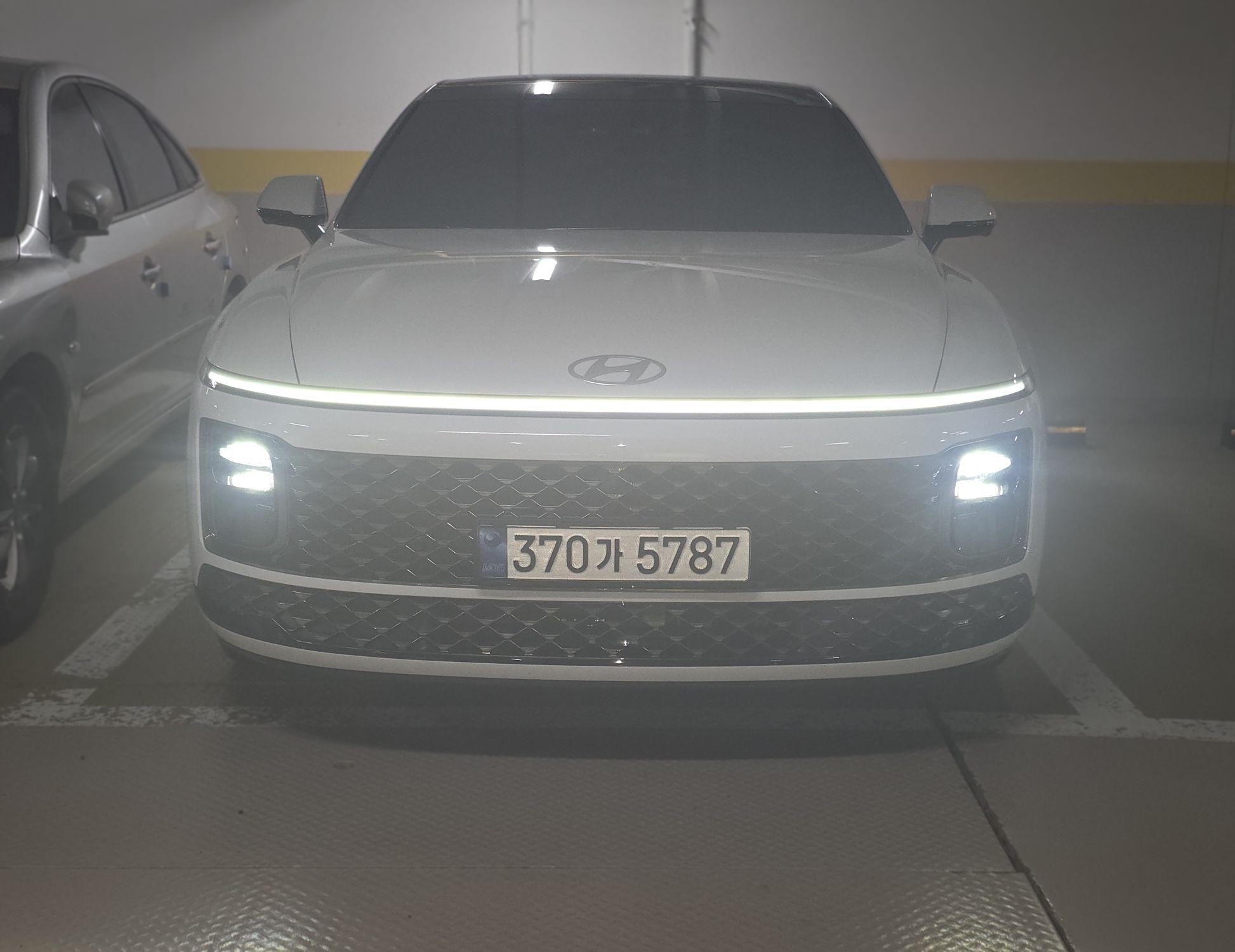 Hyundai The All-New Grandeur Hybrid (GN7)