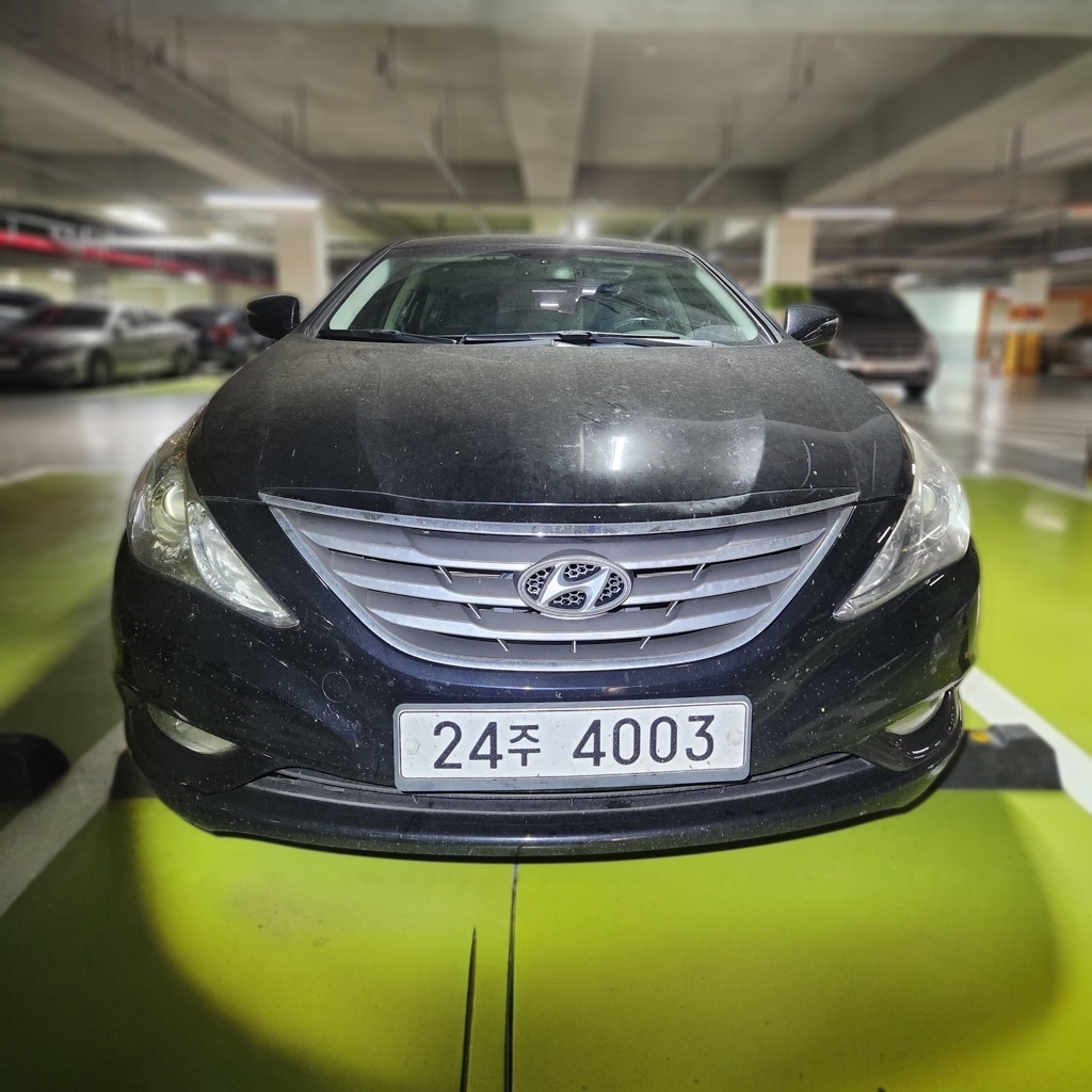Hyundai YF Sonata