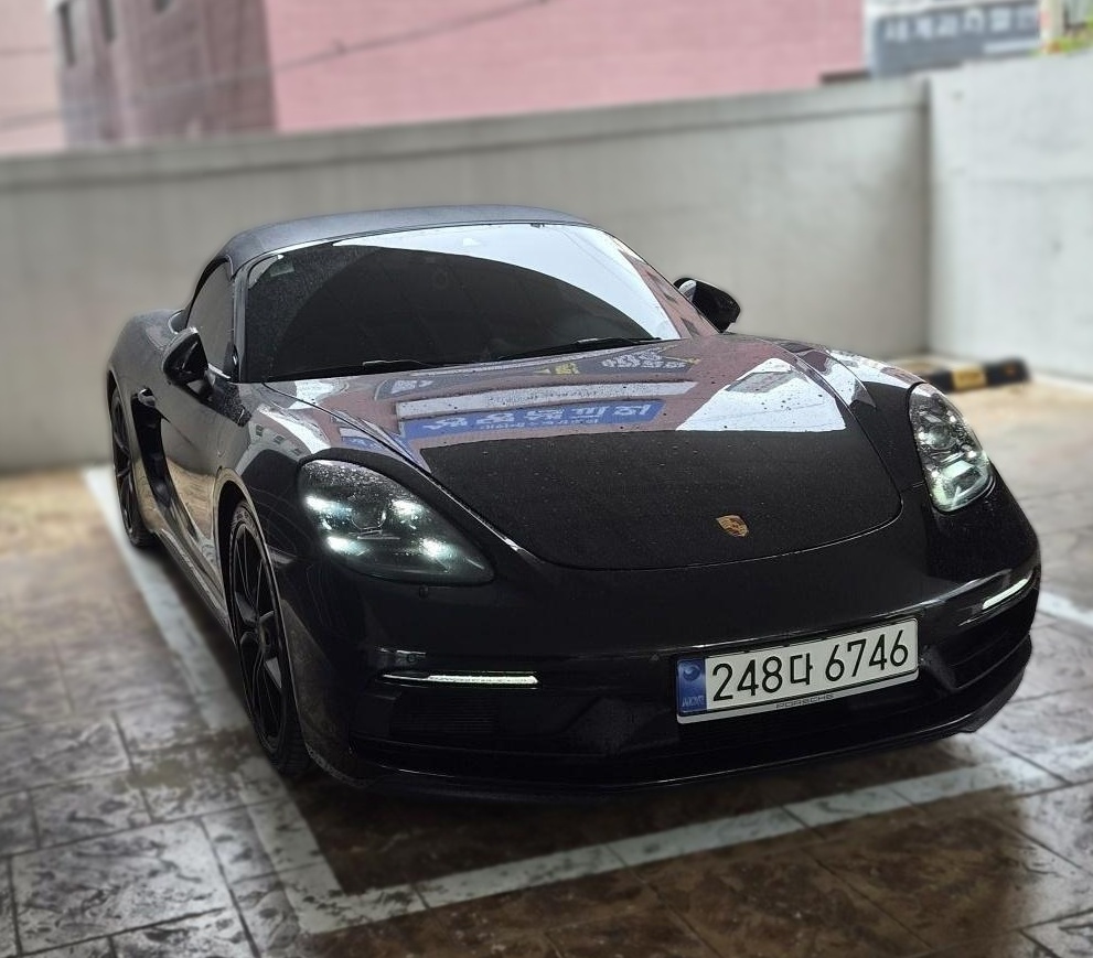 Porsche 718 Boxster