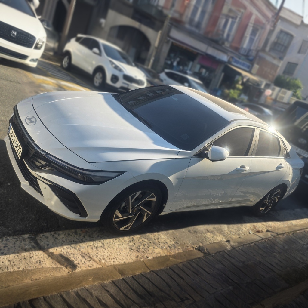 Hyundai The New Avante (CN7)