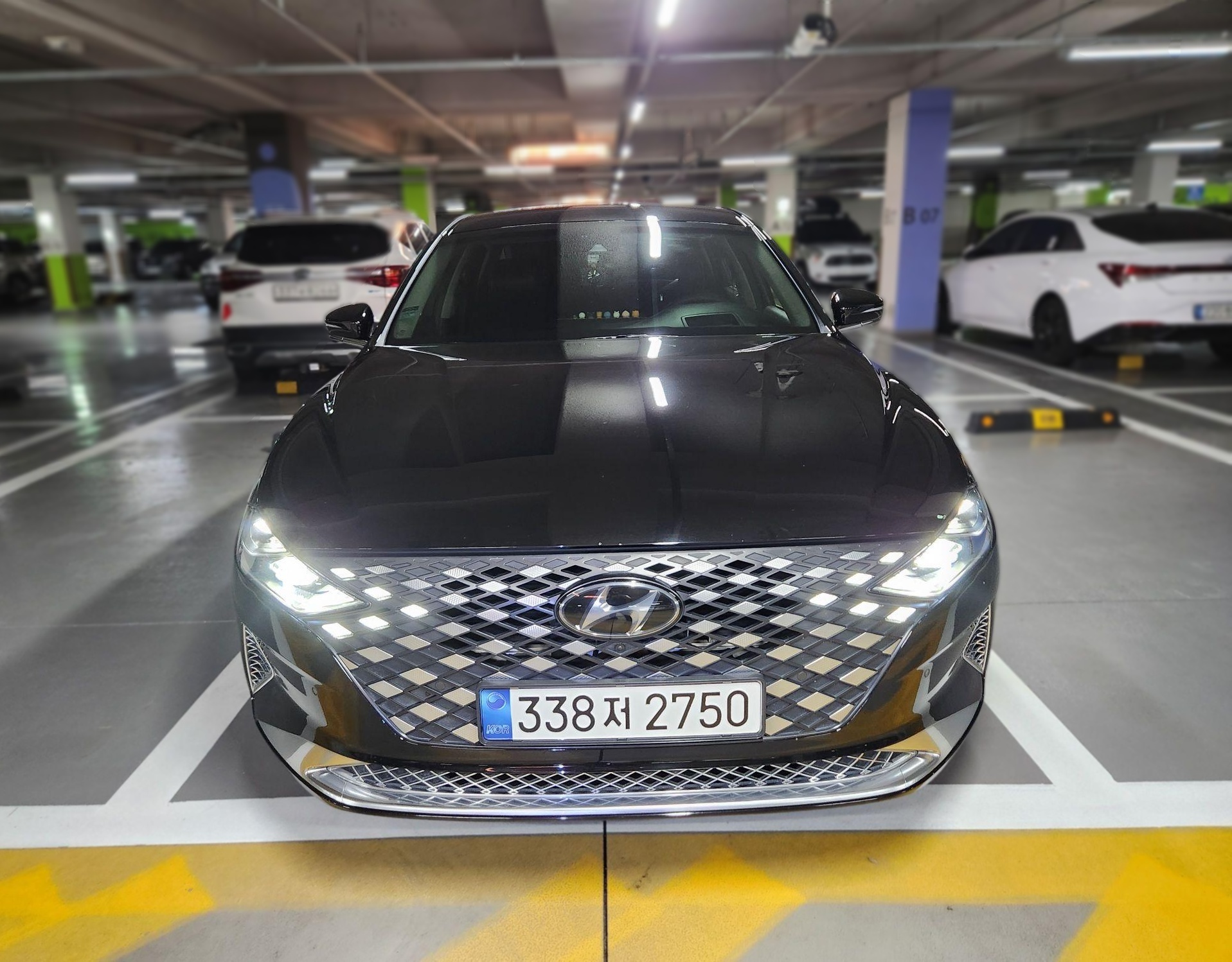 Hyundai The New Grandeur IG Hybrid