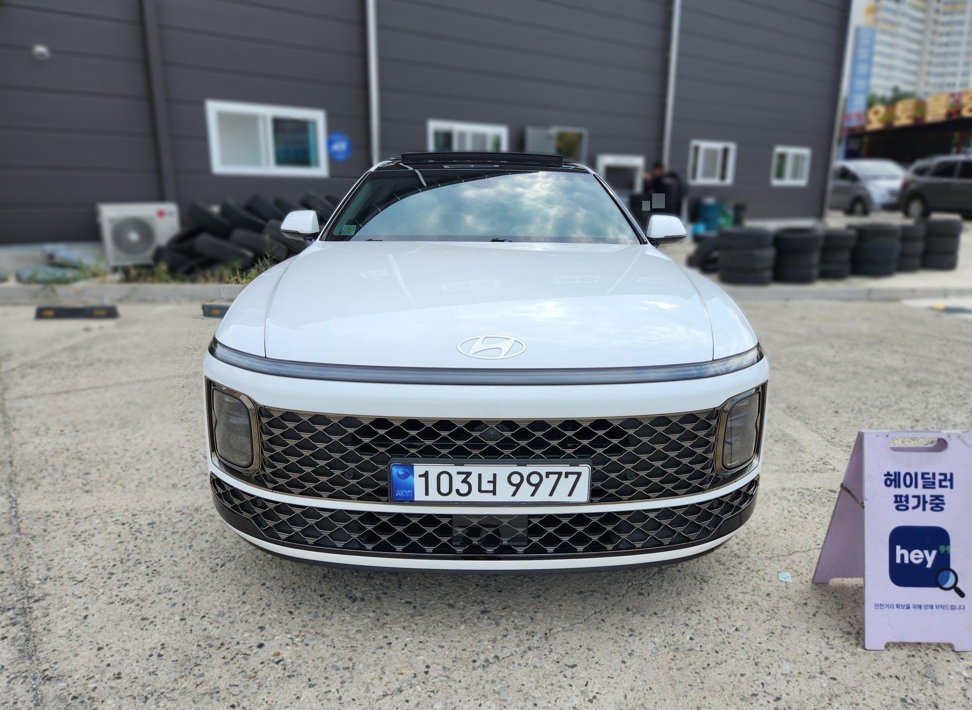 Hyundai The All-New Grandeur Hybrid (GN7)