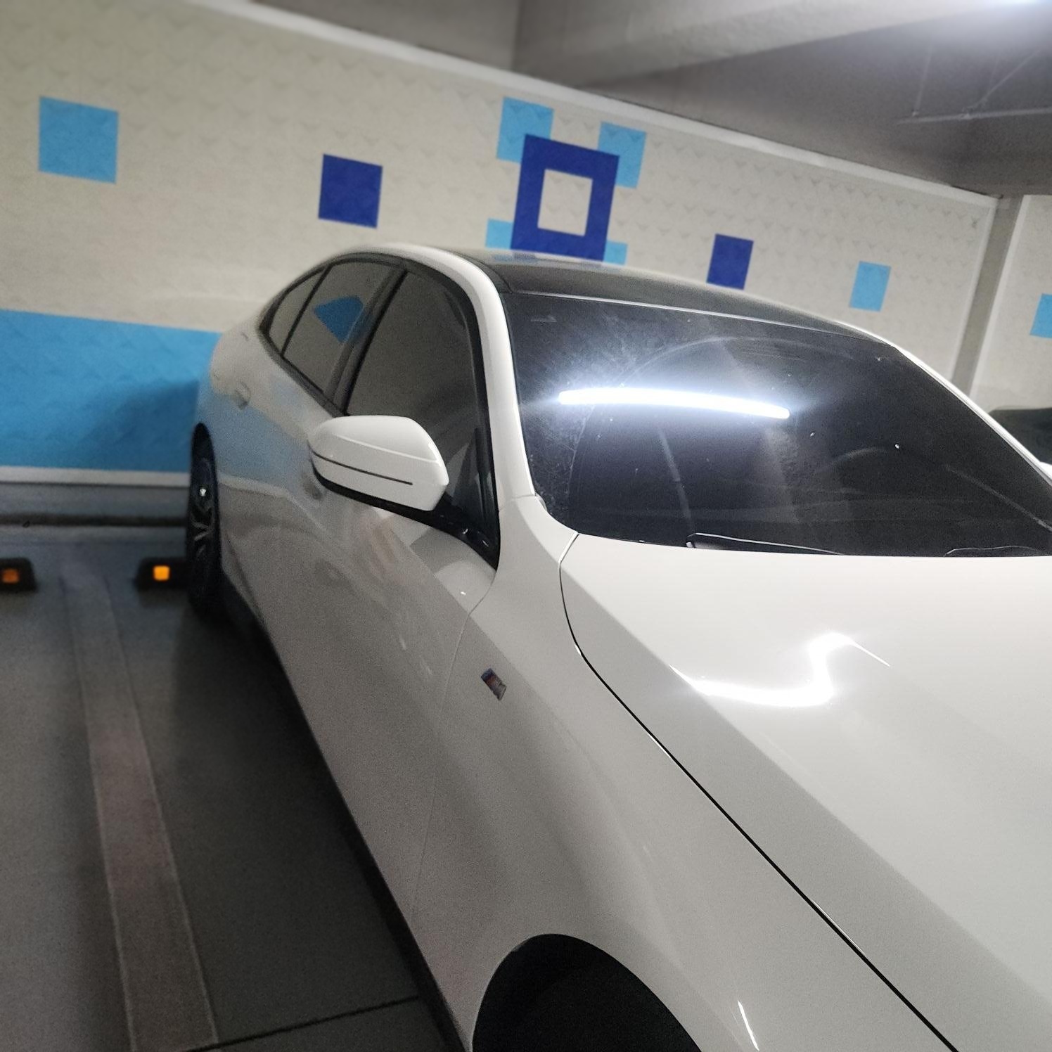 BMW 5 Series (G60)