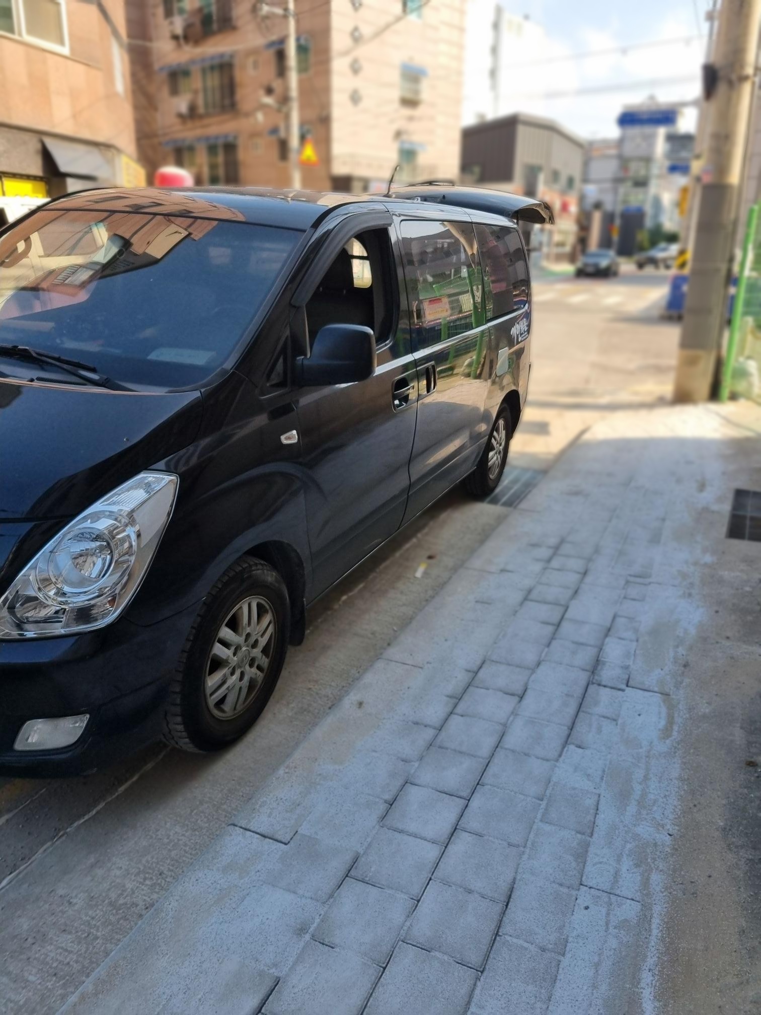 Hyundai Grand Starex