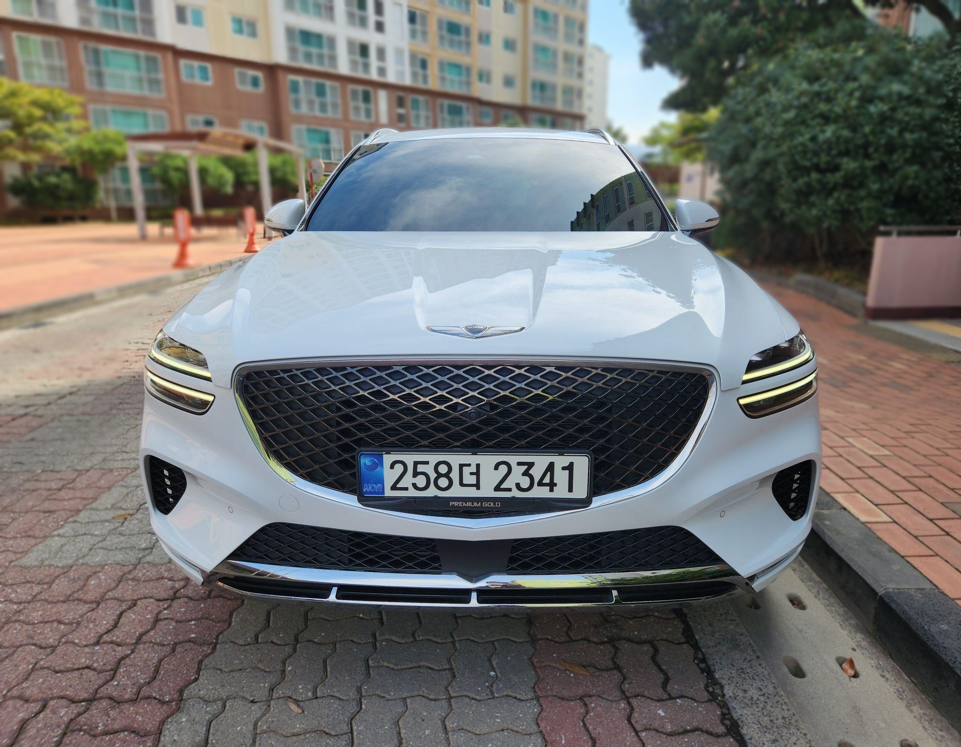 Genesis GV70