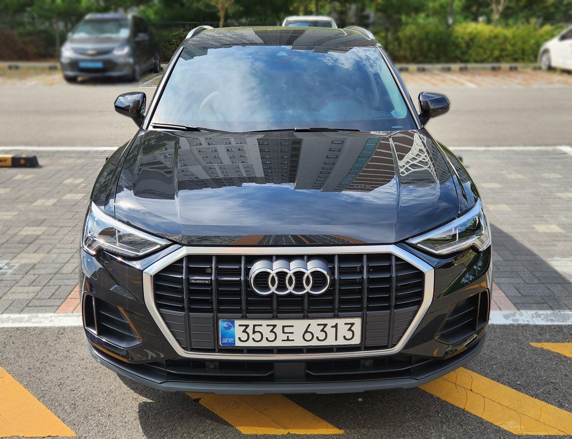 Audi Q3 (F3)
