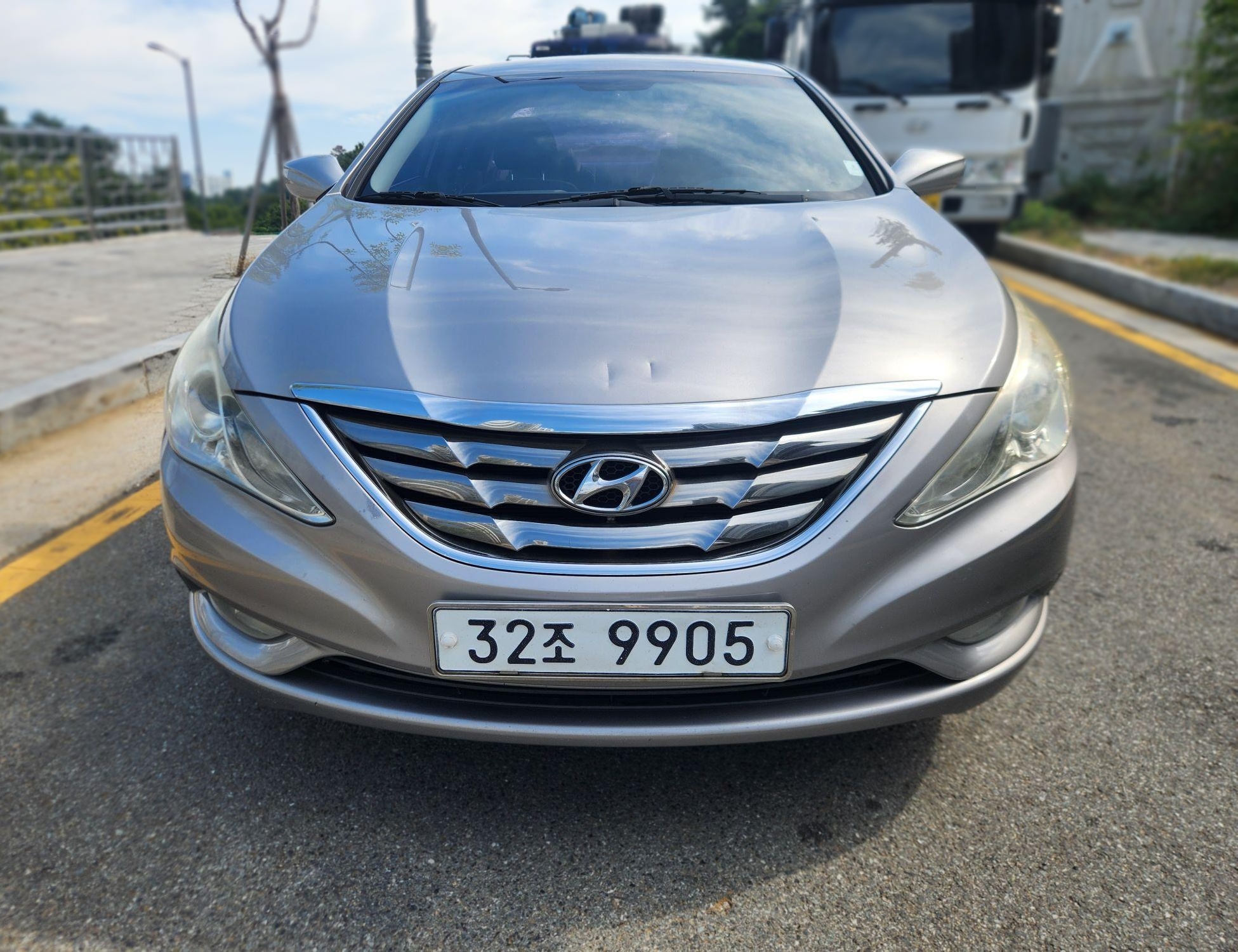 Hyundai YF Sonata