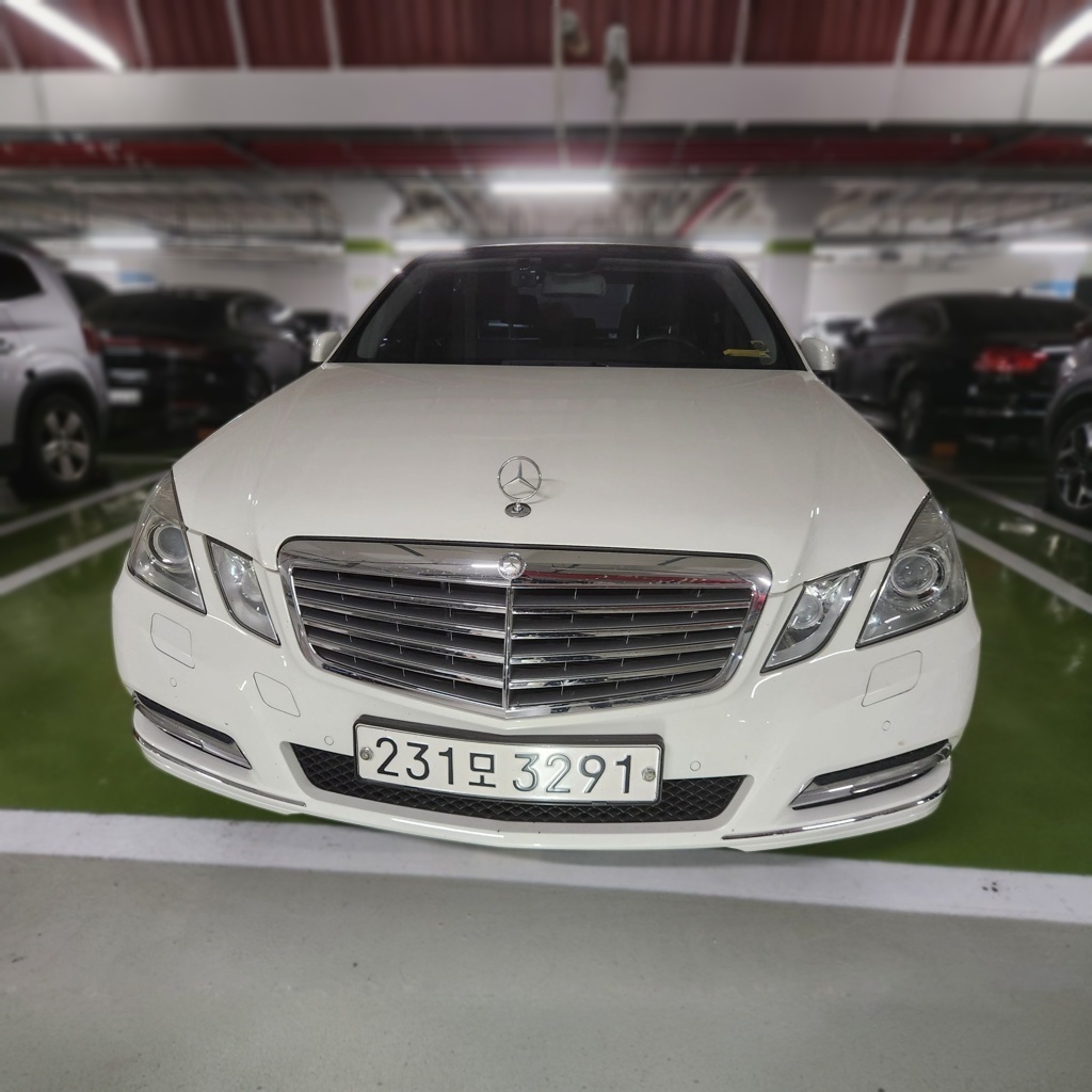 Mercedes-Benz E-Class (W212)
