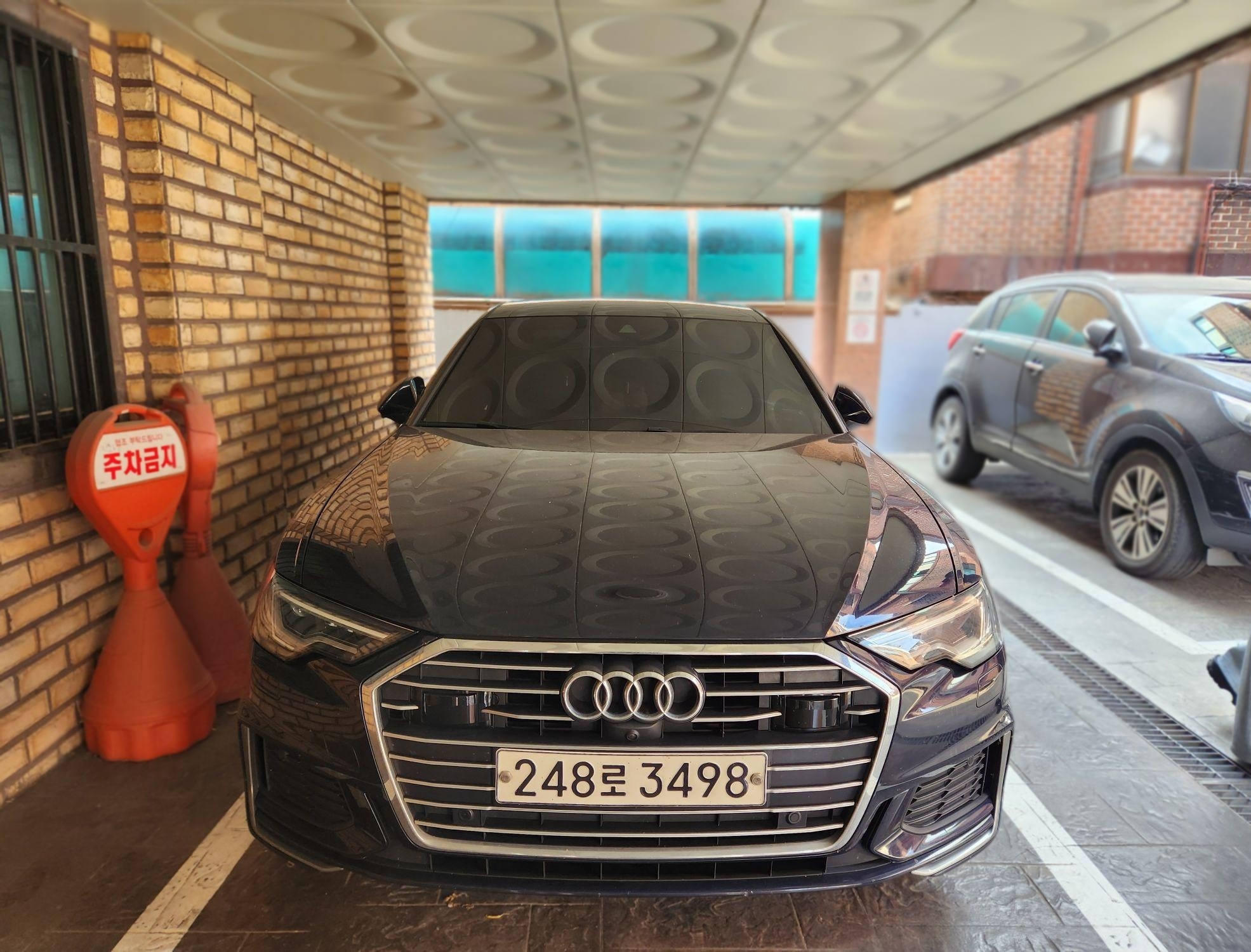 Audi A6 (C8)