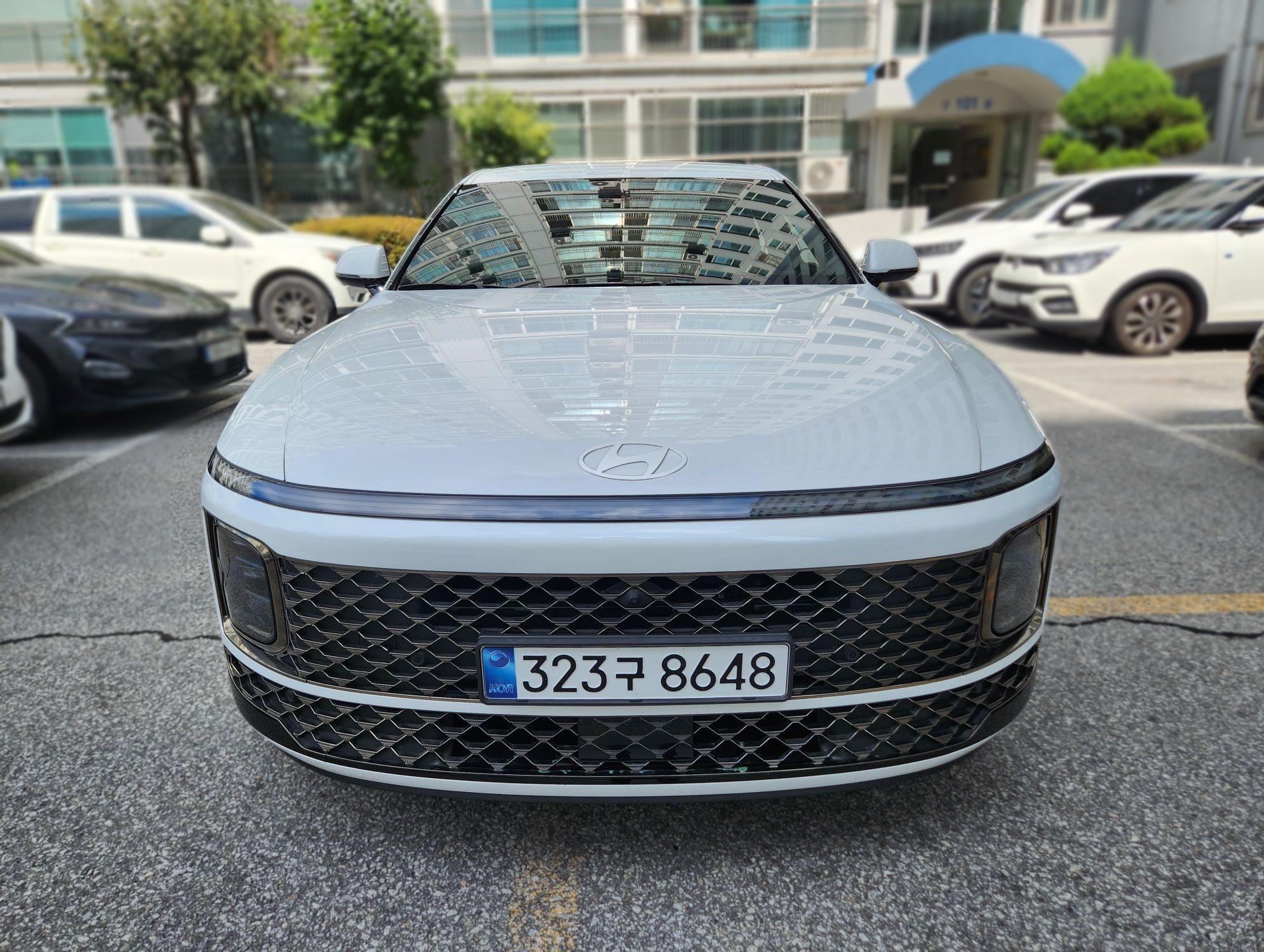 Hyundai The All-New Grandeur Hybrid (GN7)
