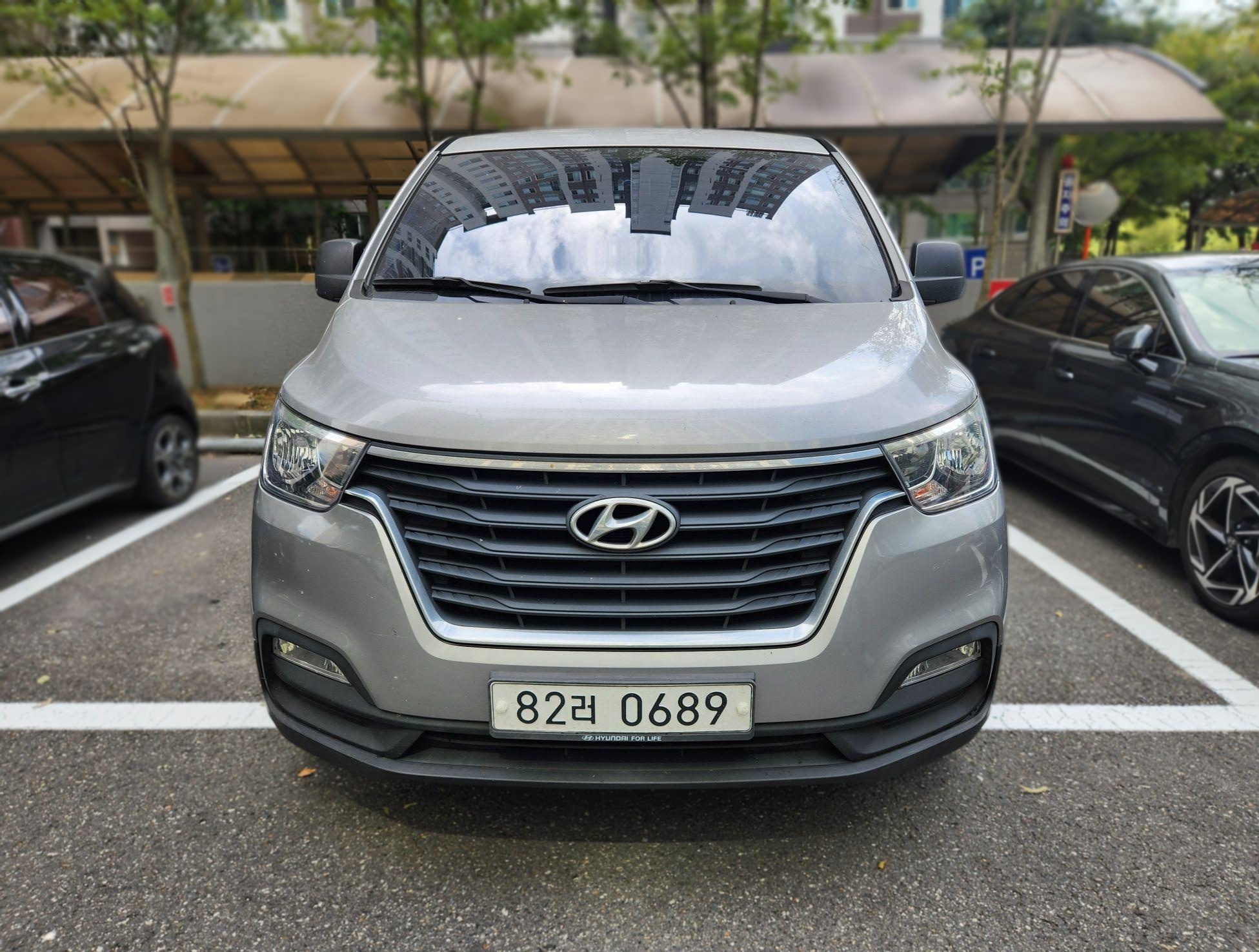 Hyundai The New Grand Starex