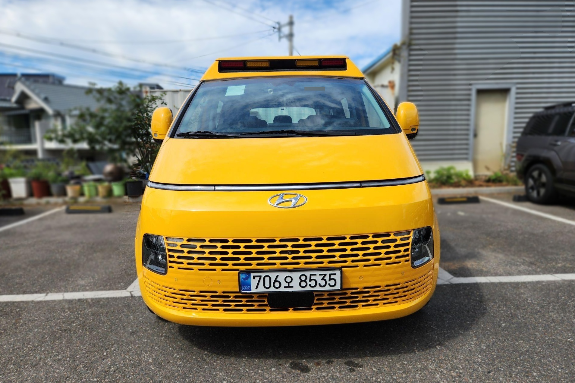 Hyundai Staria