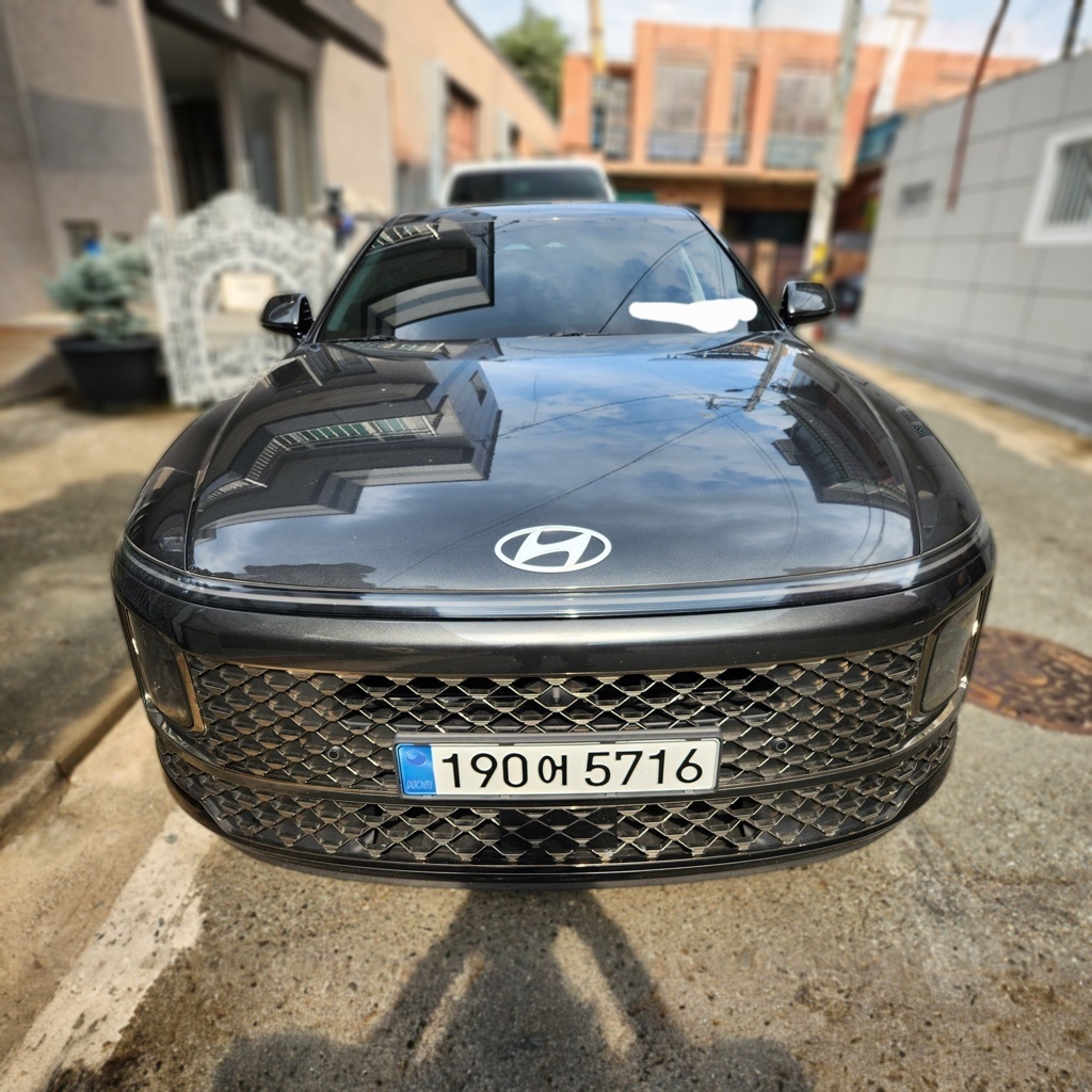 Hyundai The All-New Grandeur Hybrid (GN7)