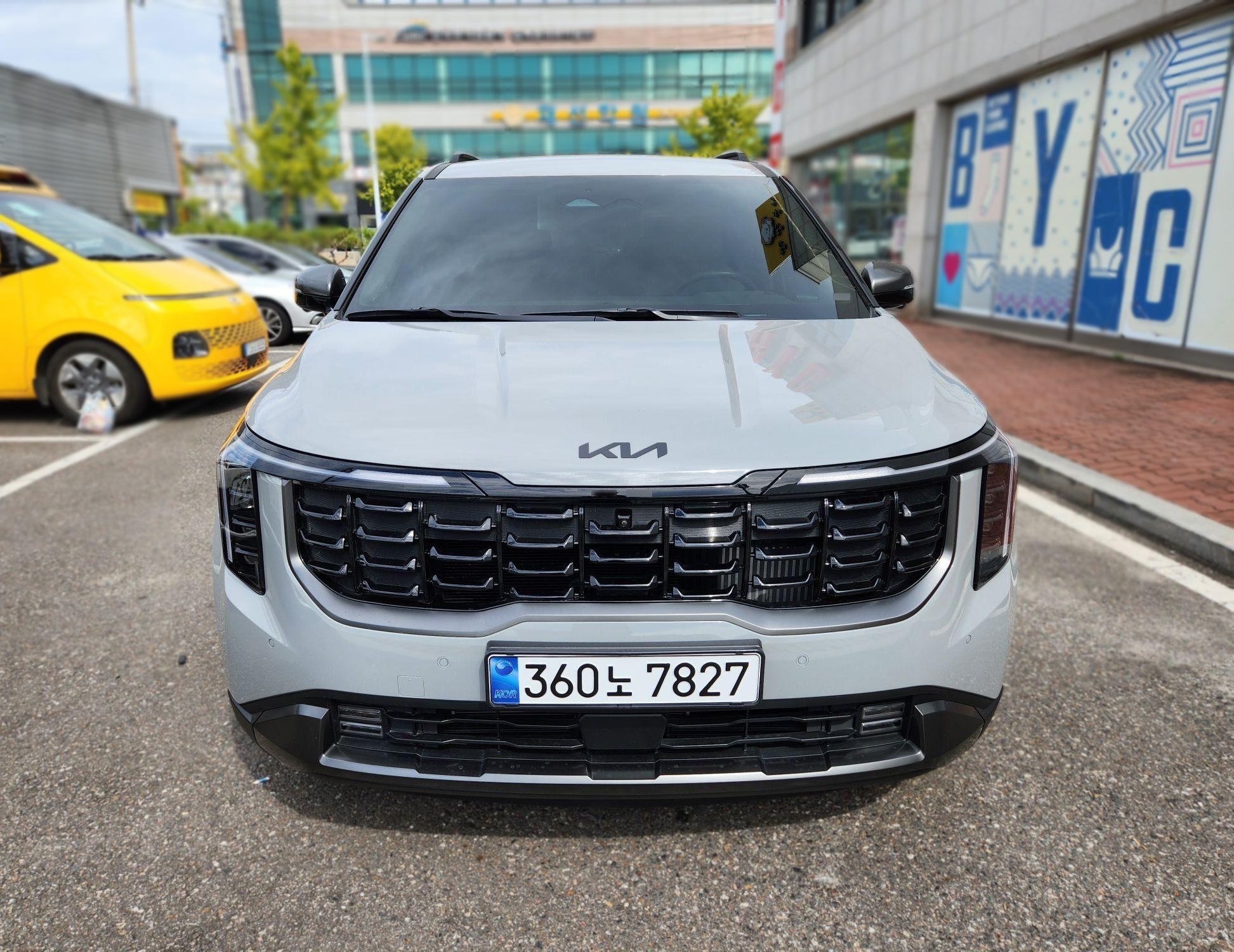 Kia The New Carnival Hybrid (KA4)