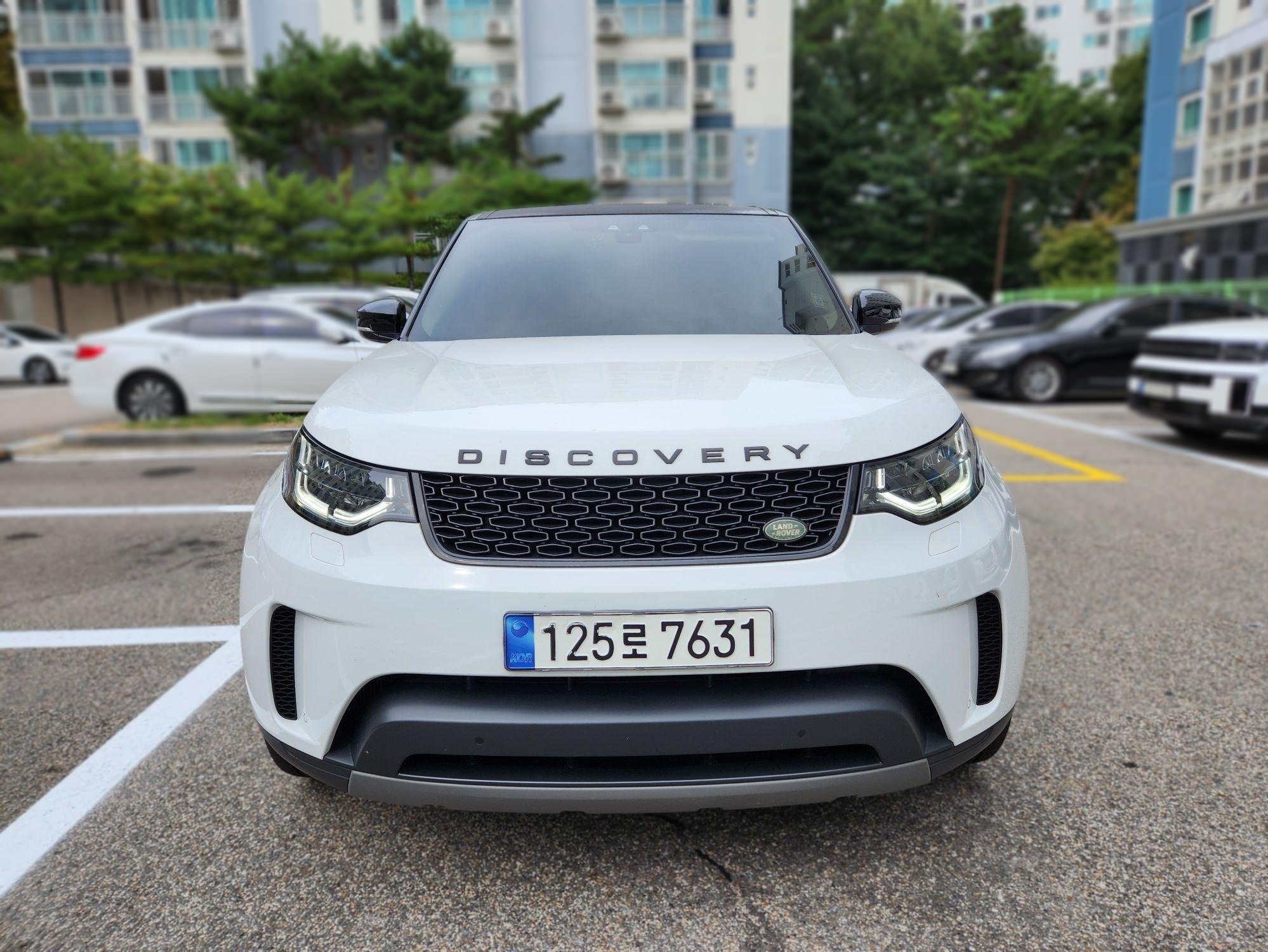 Land Rover Discovery 5