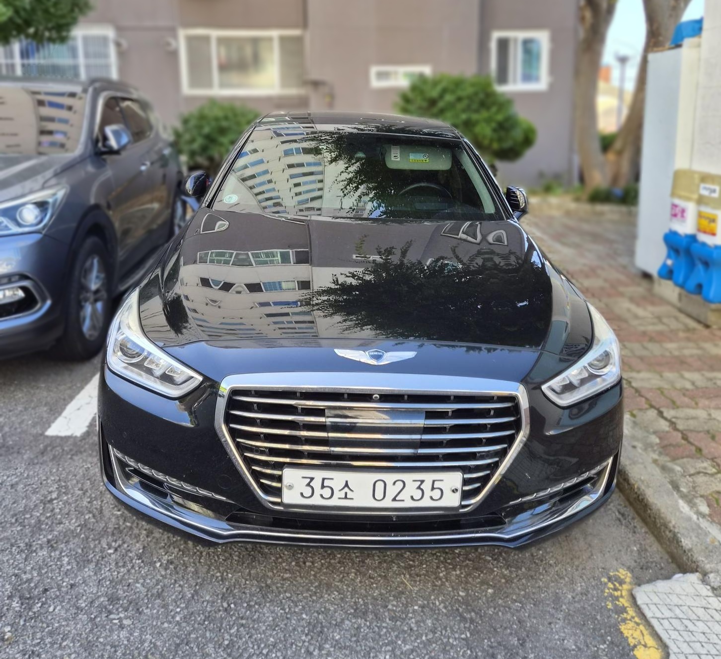 Genesis EQ900