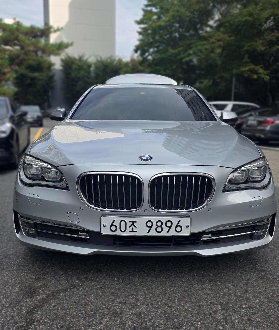BMW 7 Series (F01)