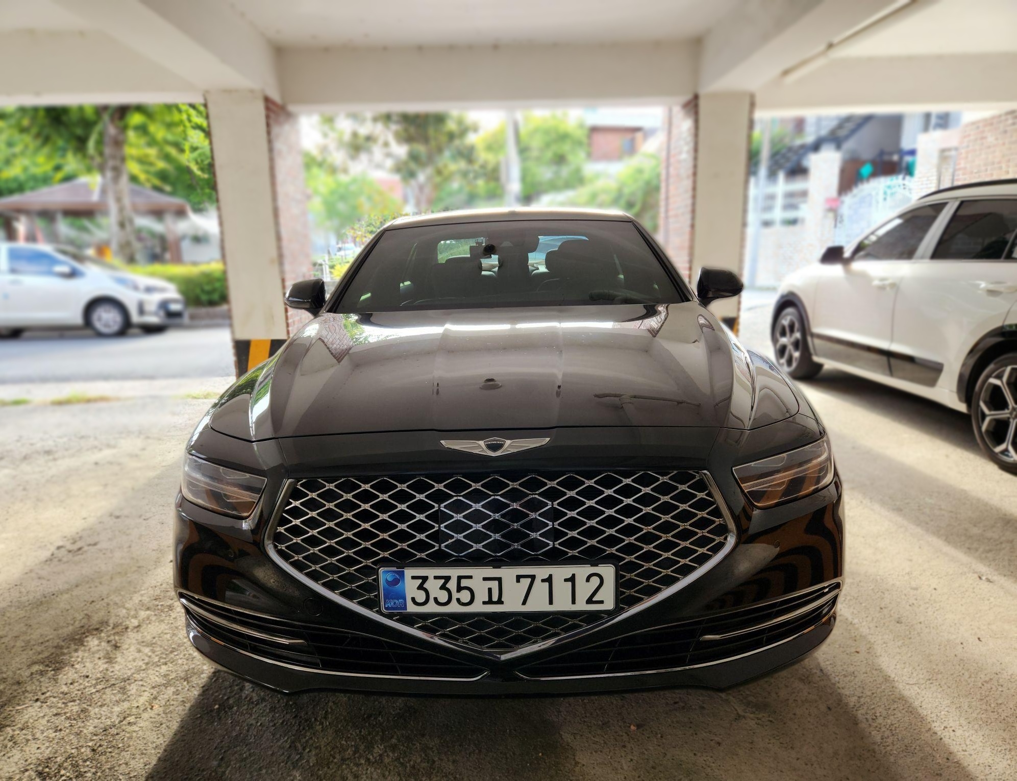 Genesis G90