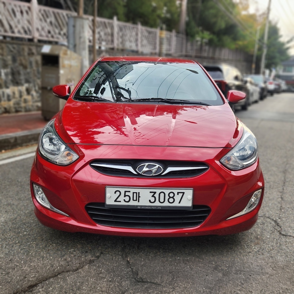 Hyundai Accent (New)