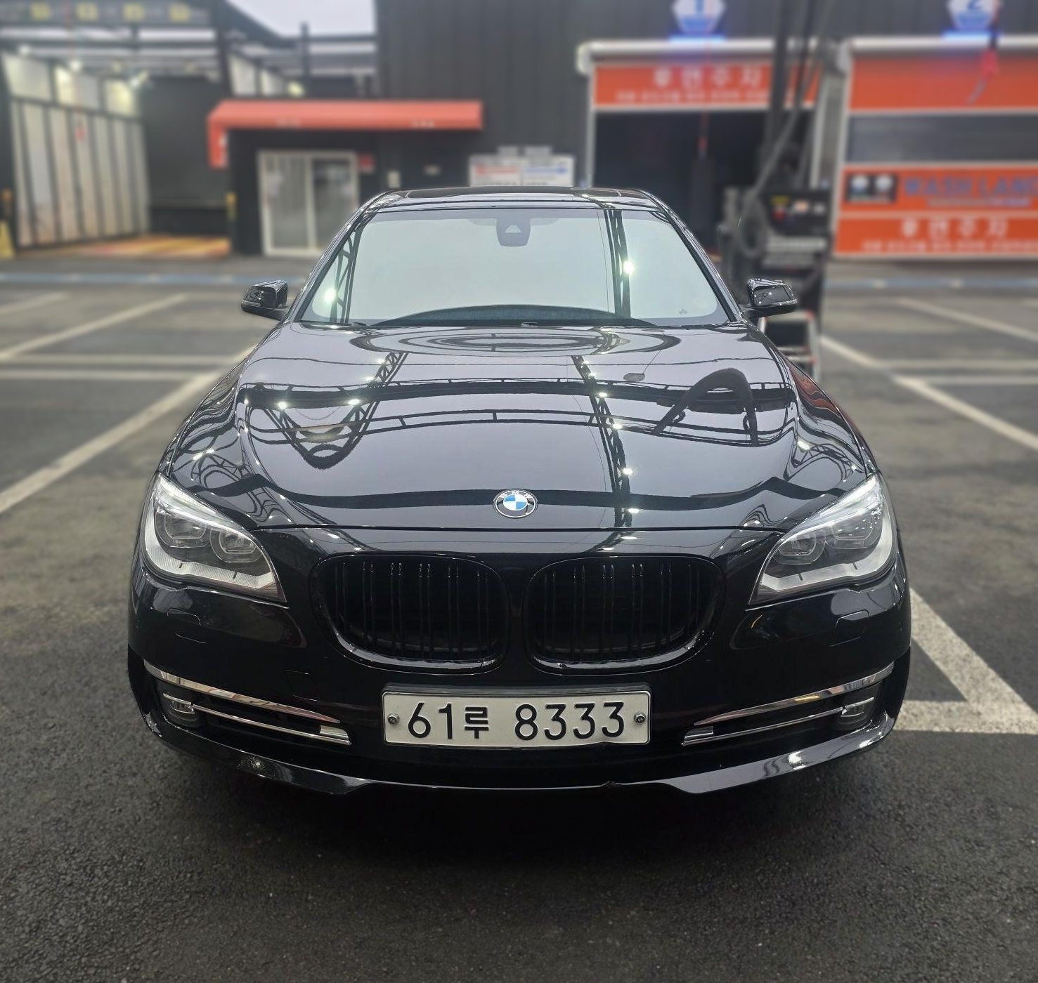 BMW 7 Series (F01)