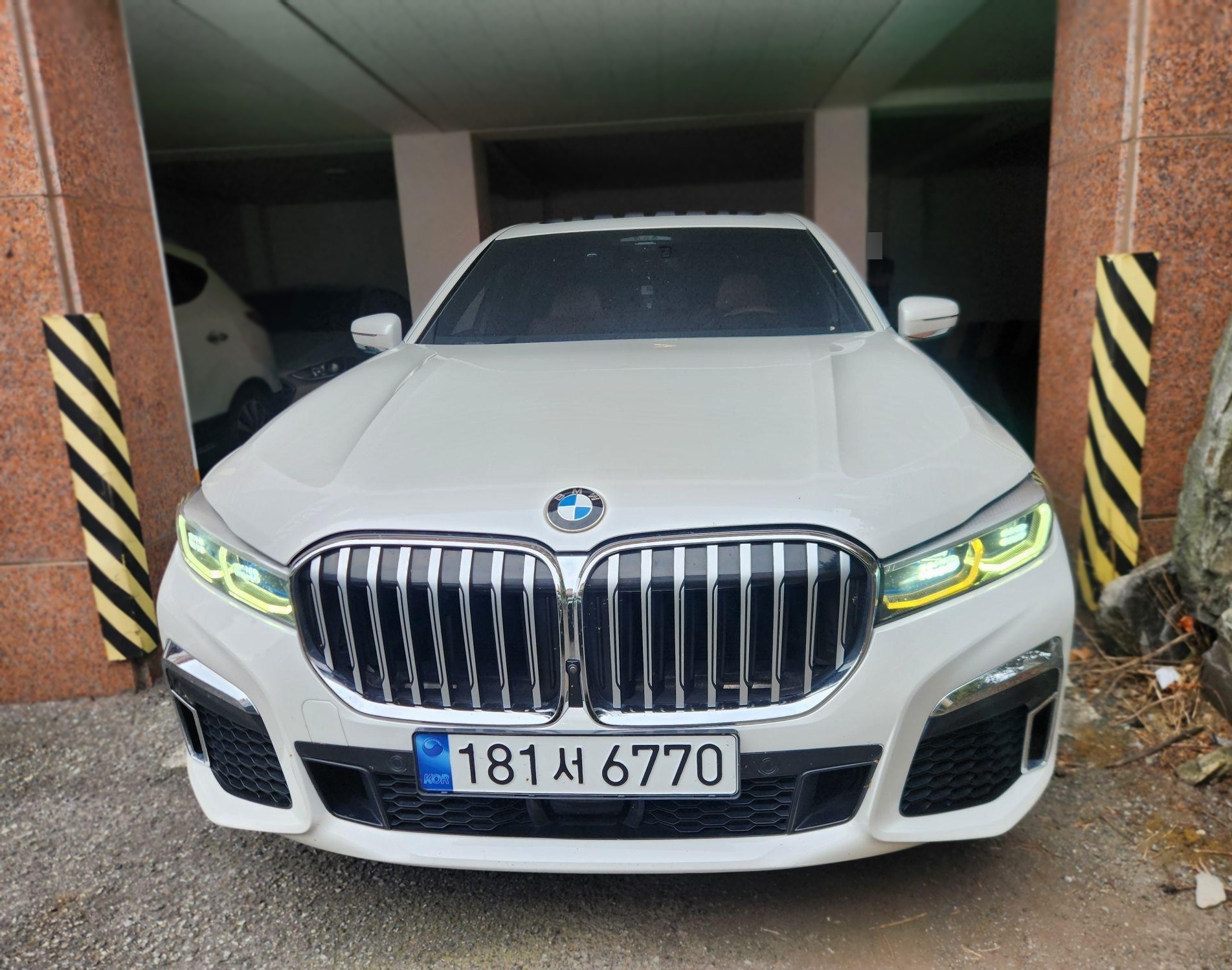 BMW 7 Series (G11)