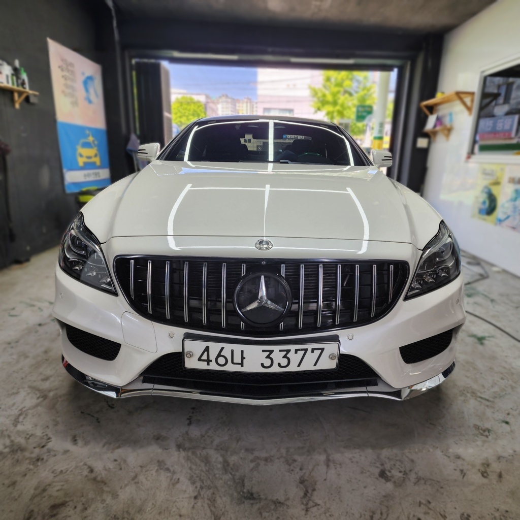 Mercedes-Benz CLS-Class (W218)