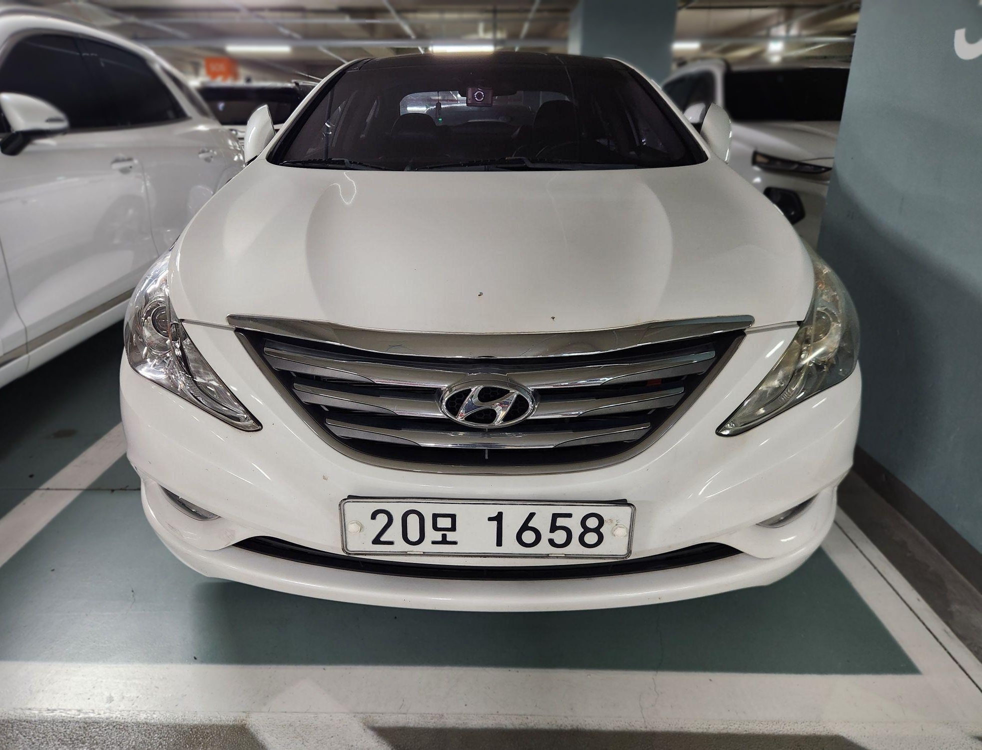 Hyundai YF Sonata