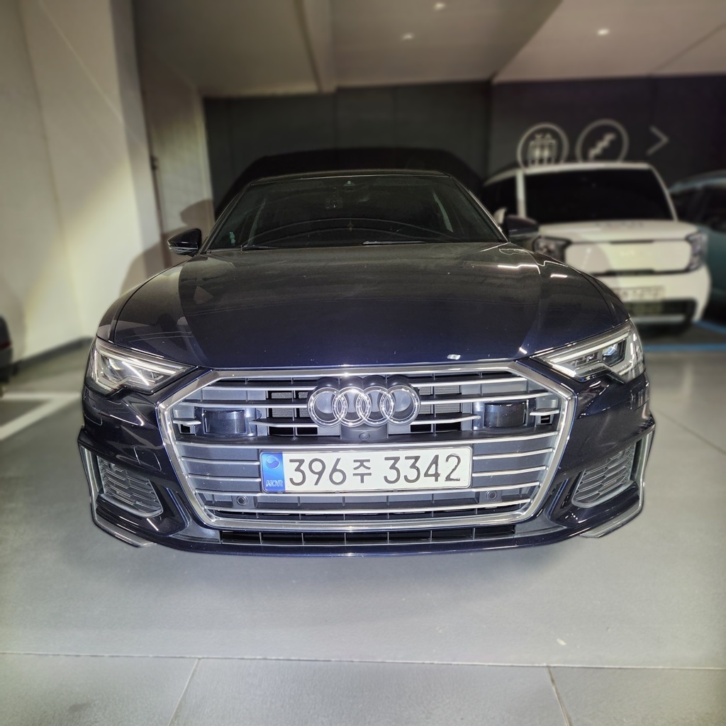 Audi A6 (C8)