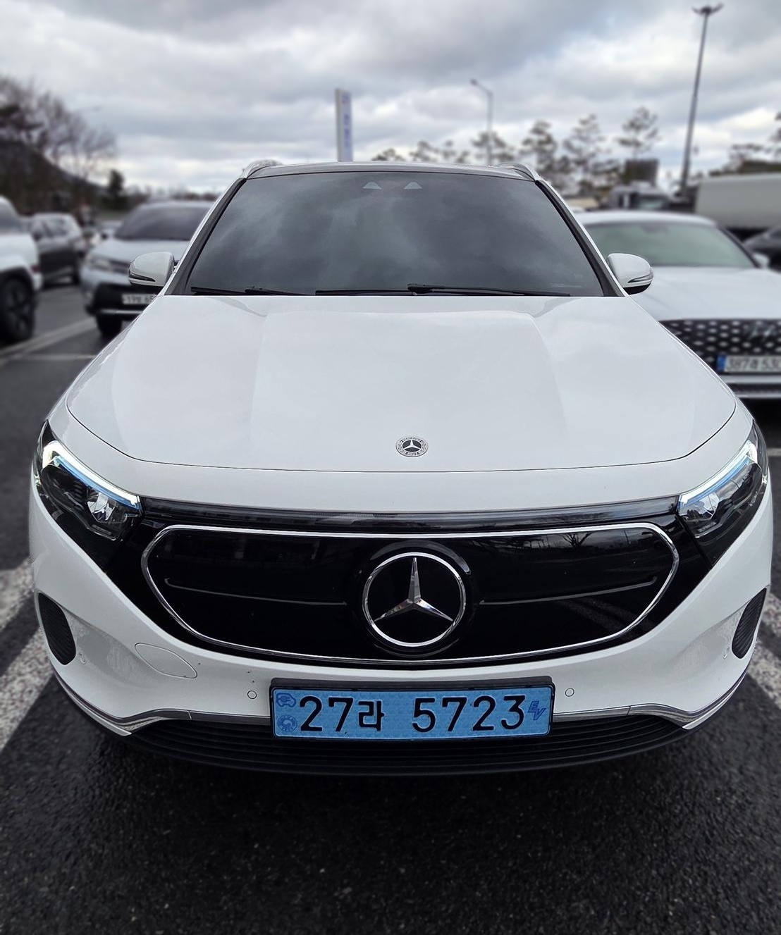 Mercedes-Benz EQA H243