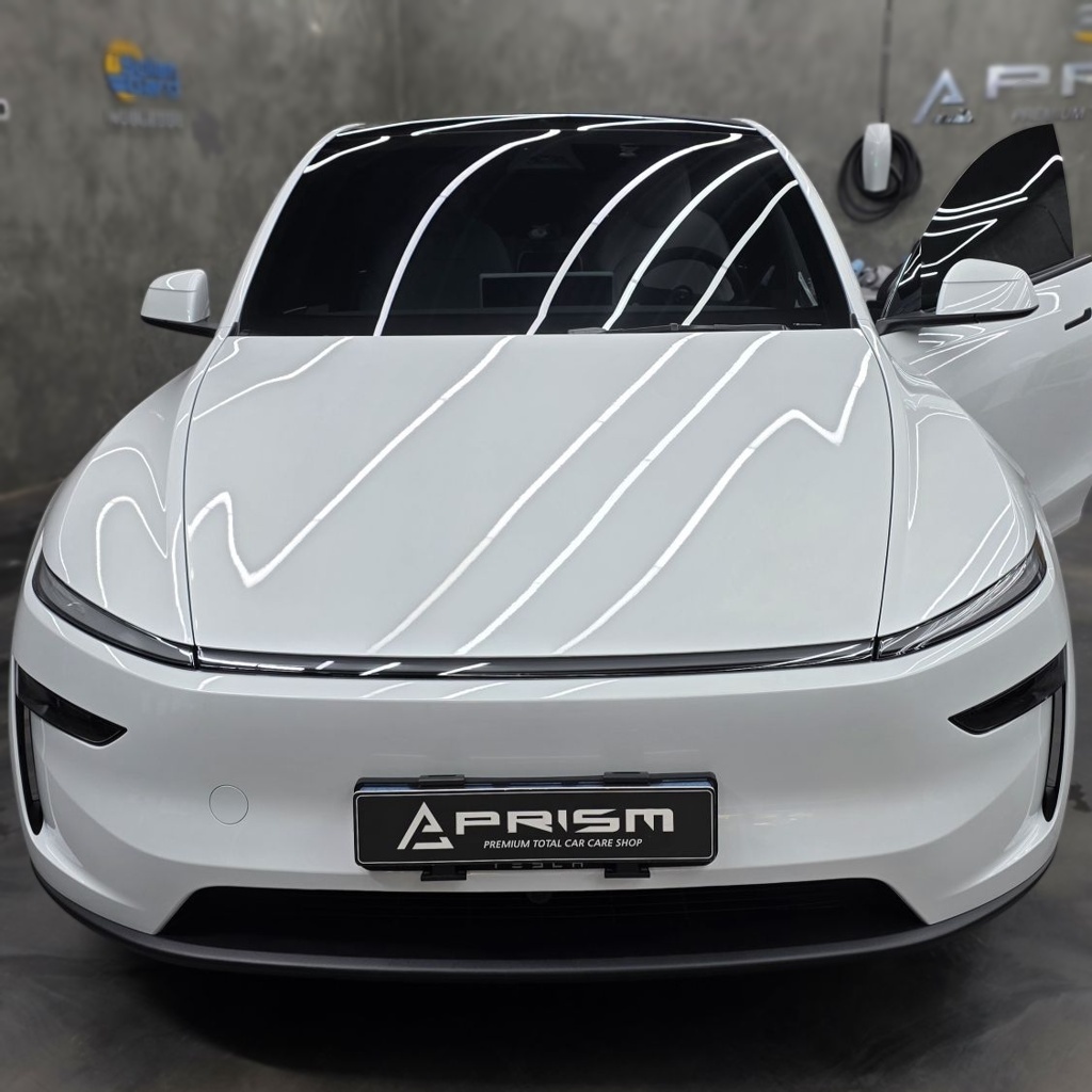 2026 Tesla Model Y Juniper Premium Long Range AWD — photograph 1 of 1
