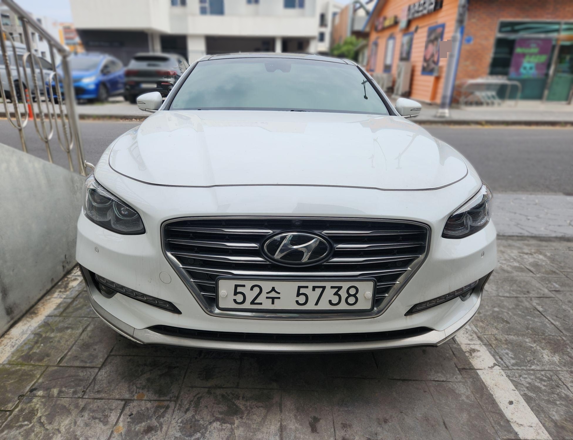 Hyundai Grandeur IG Hybrid