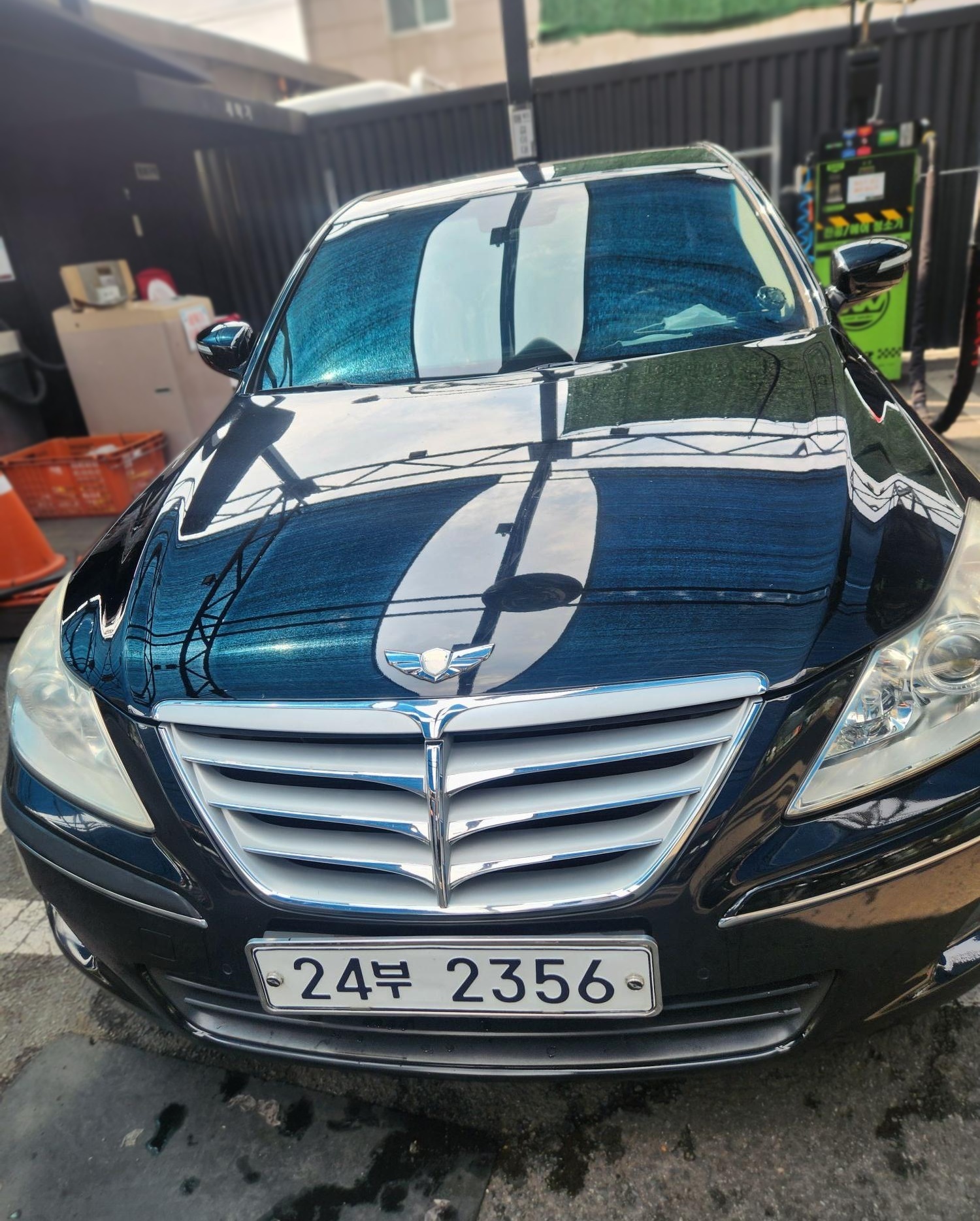 Hyundai Genesis