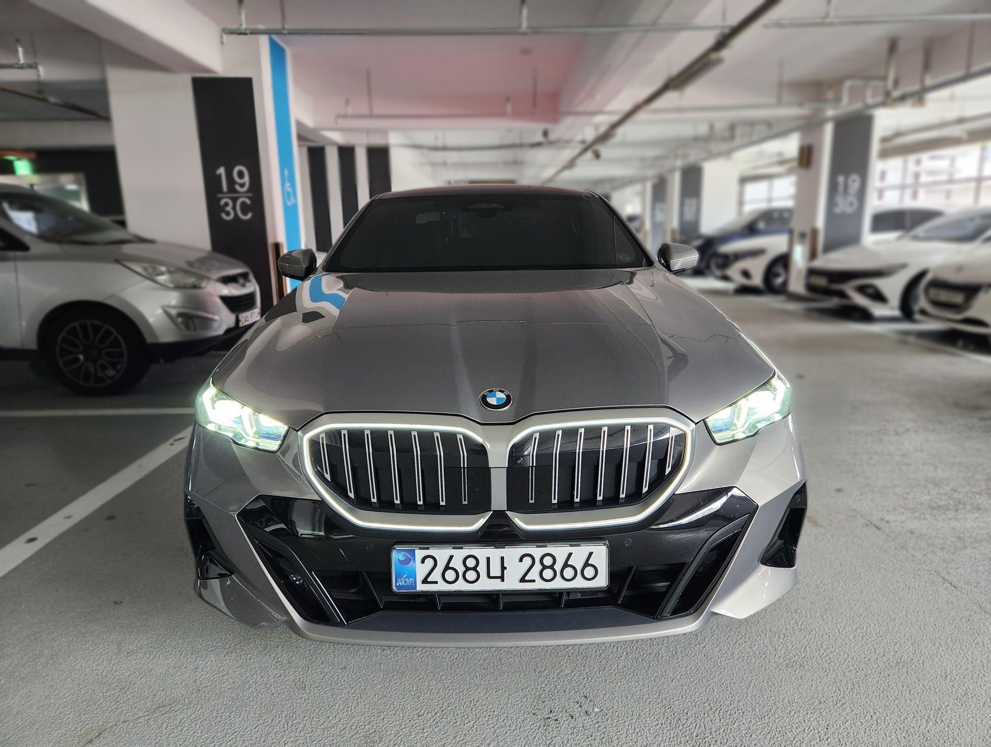 BMW 5 Series (G60)