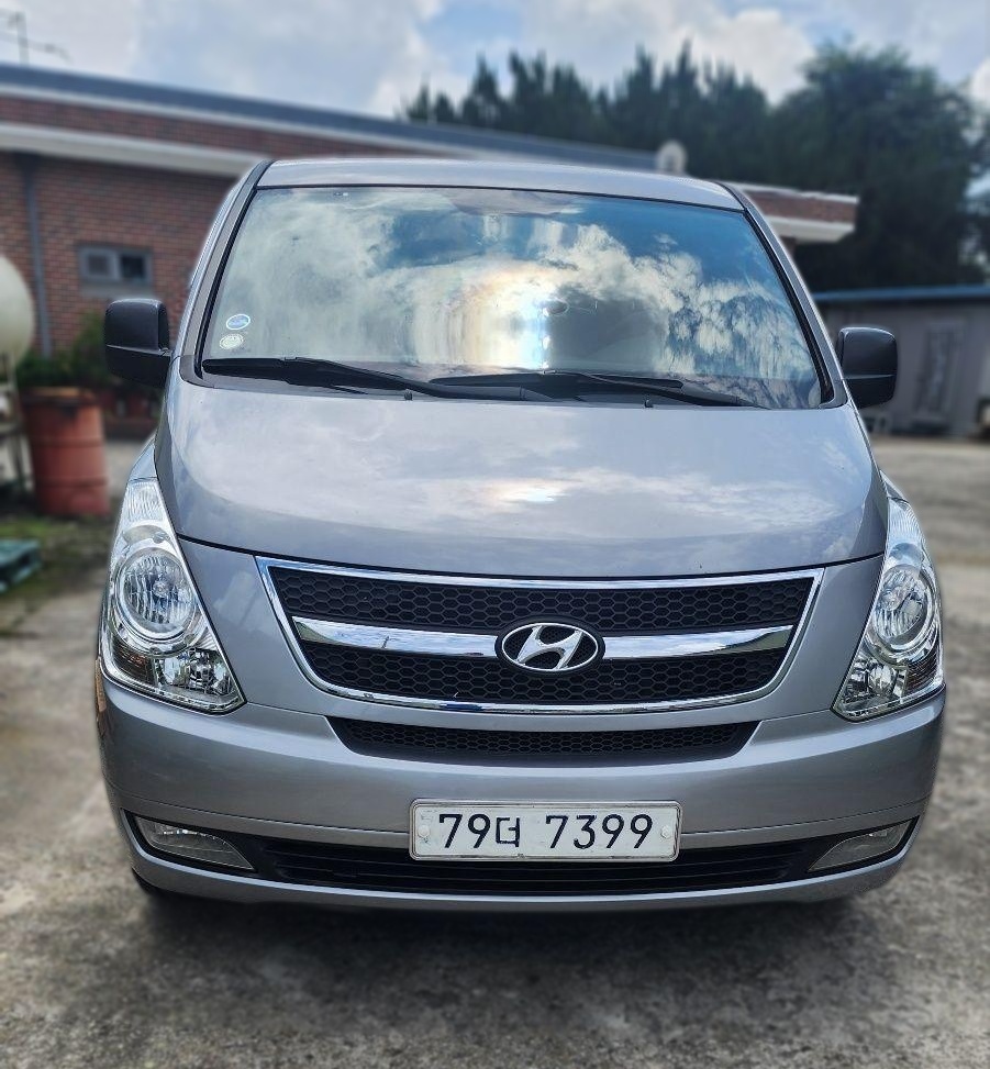 Hyundai Grand Starex