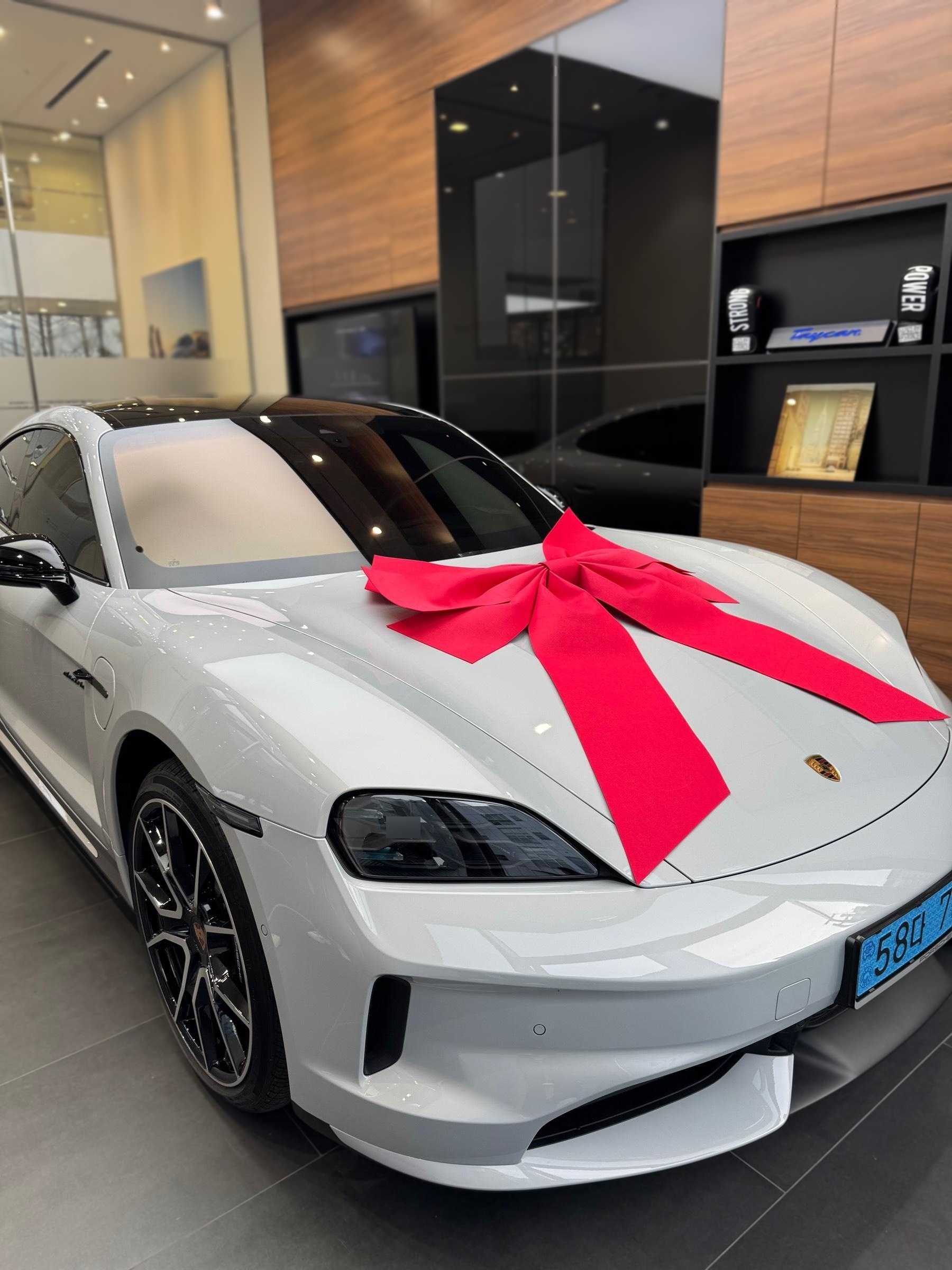 Porsche Taycan