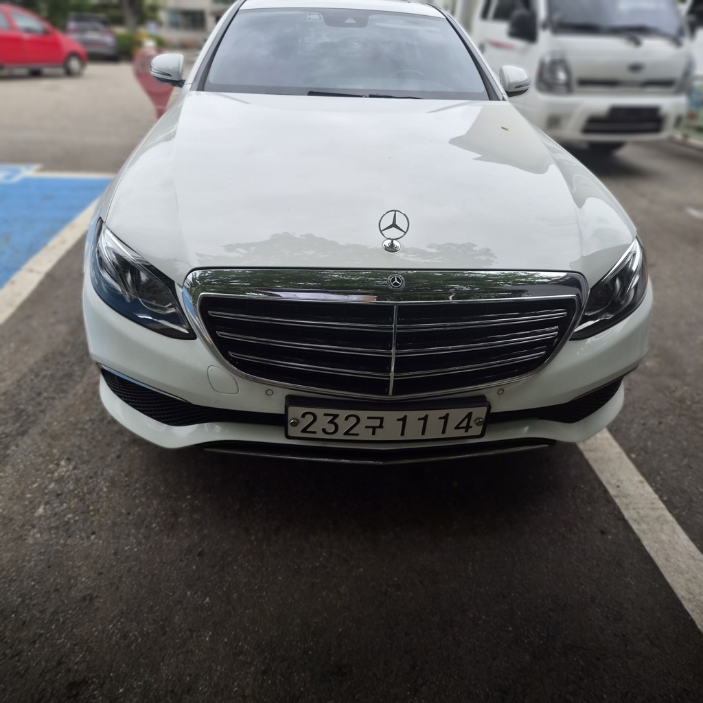 Mercedes-Benz E-Class (W213)