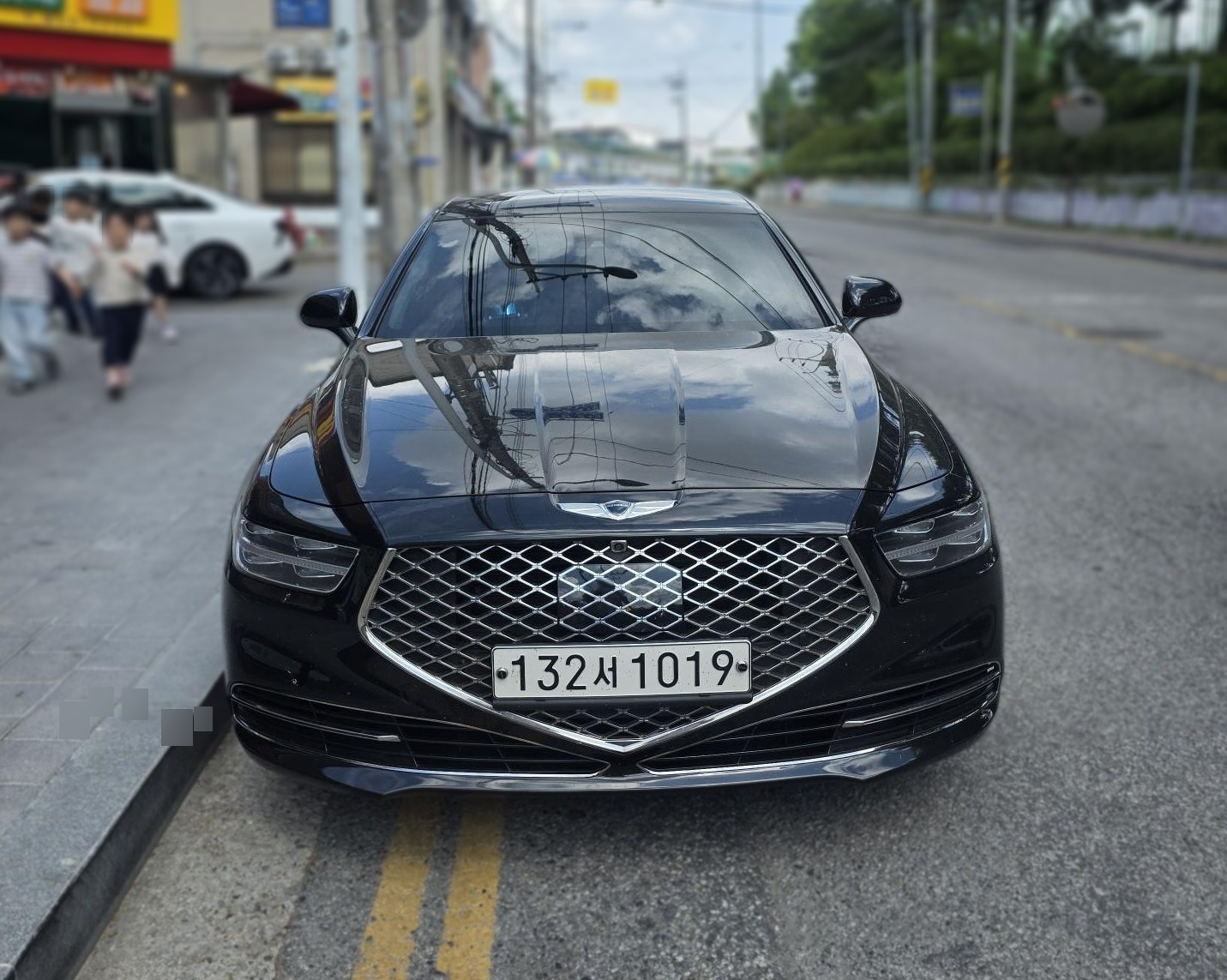 Genesis G90