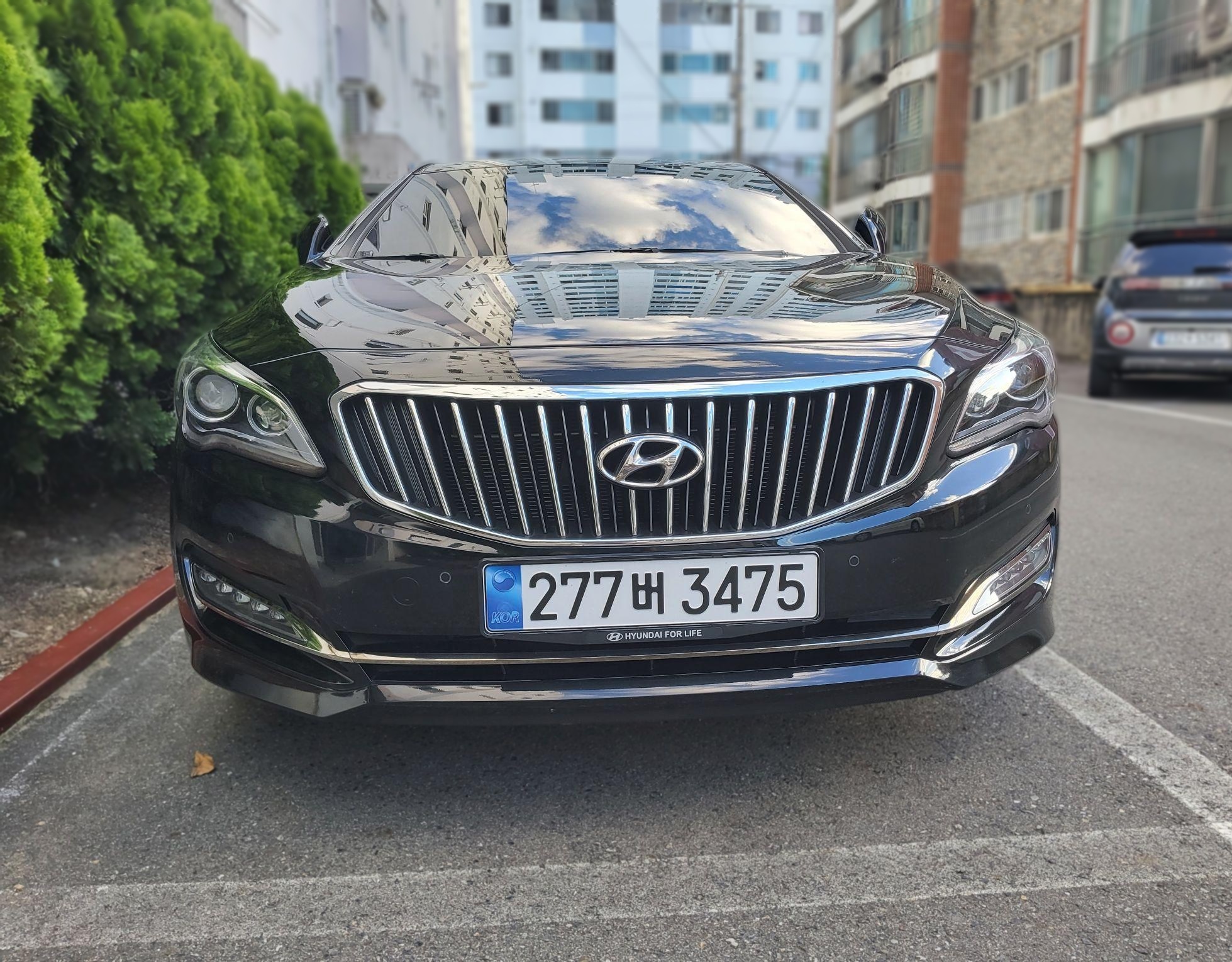 Hyundai Aslan