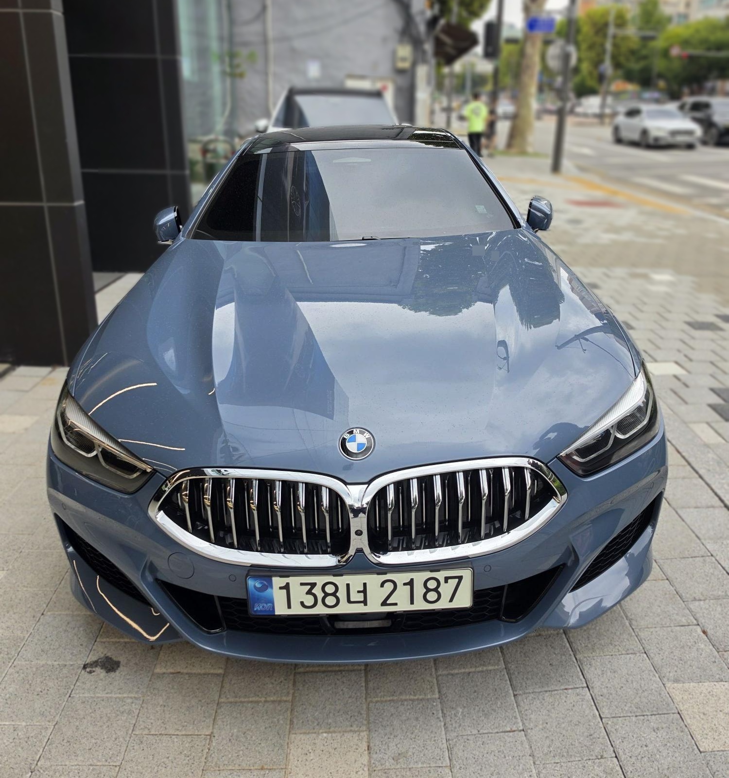 BMW 8 Series (G15)