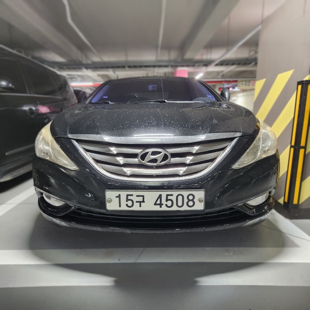 Hyundai YF Sonata