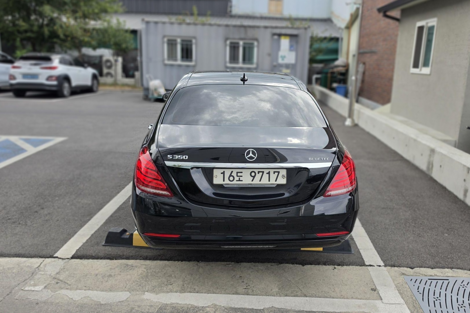 Mercedes-Benz S-Class (W222)