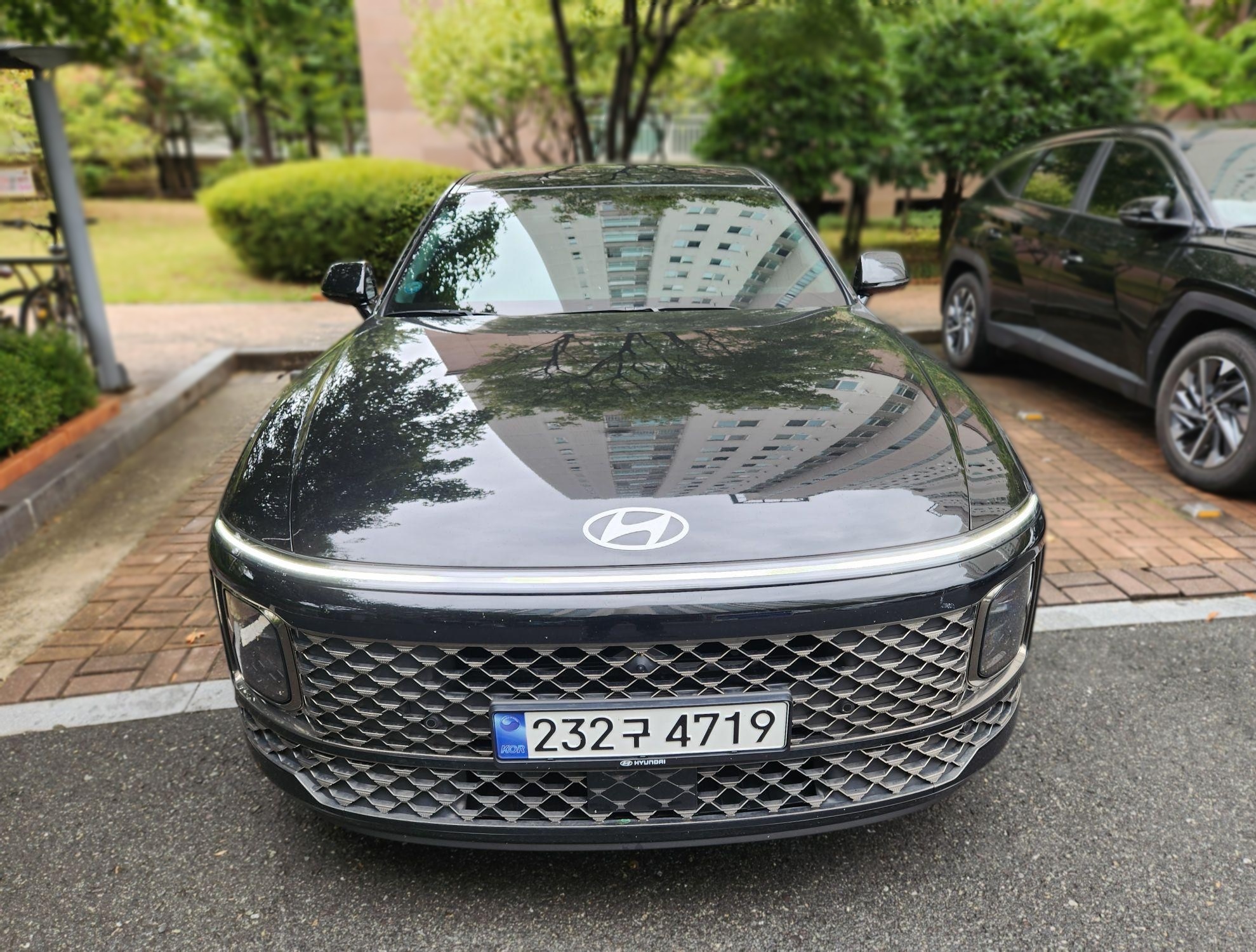 Hyundai The All-New Grandeur (GN7)