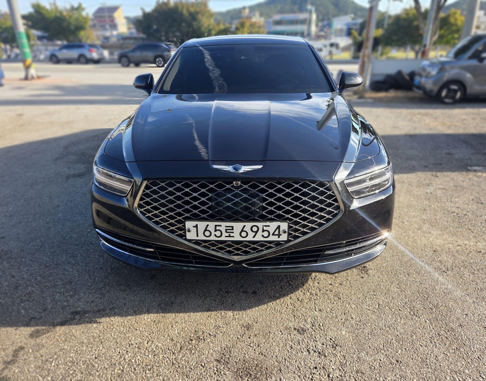 Genesis G90