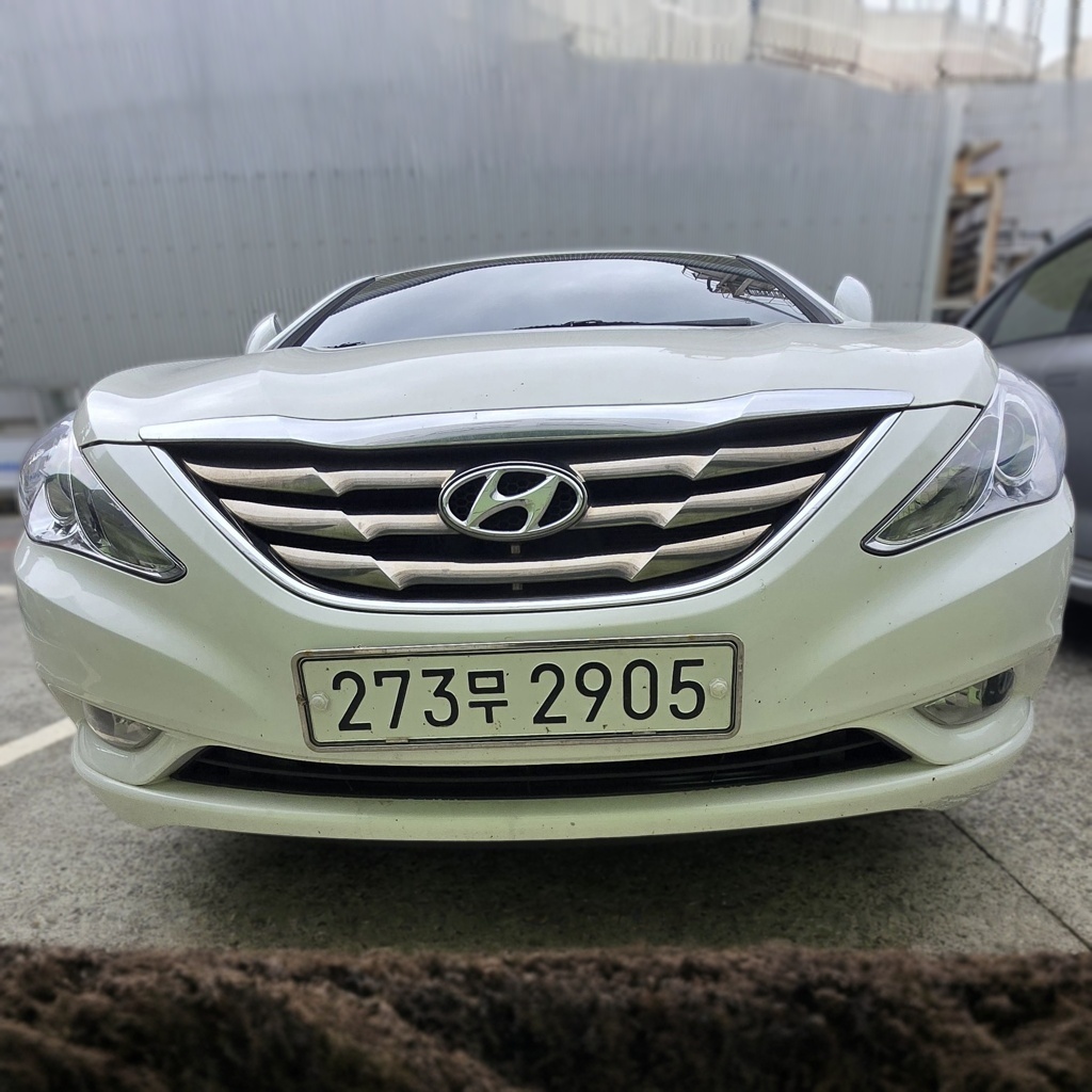 Hyundai YF Sonata